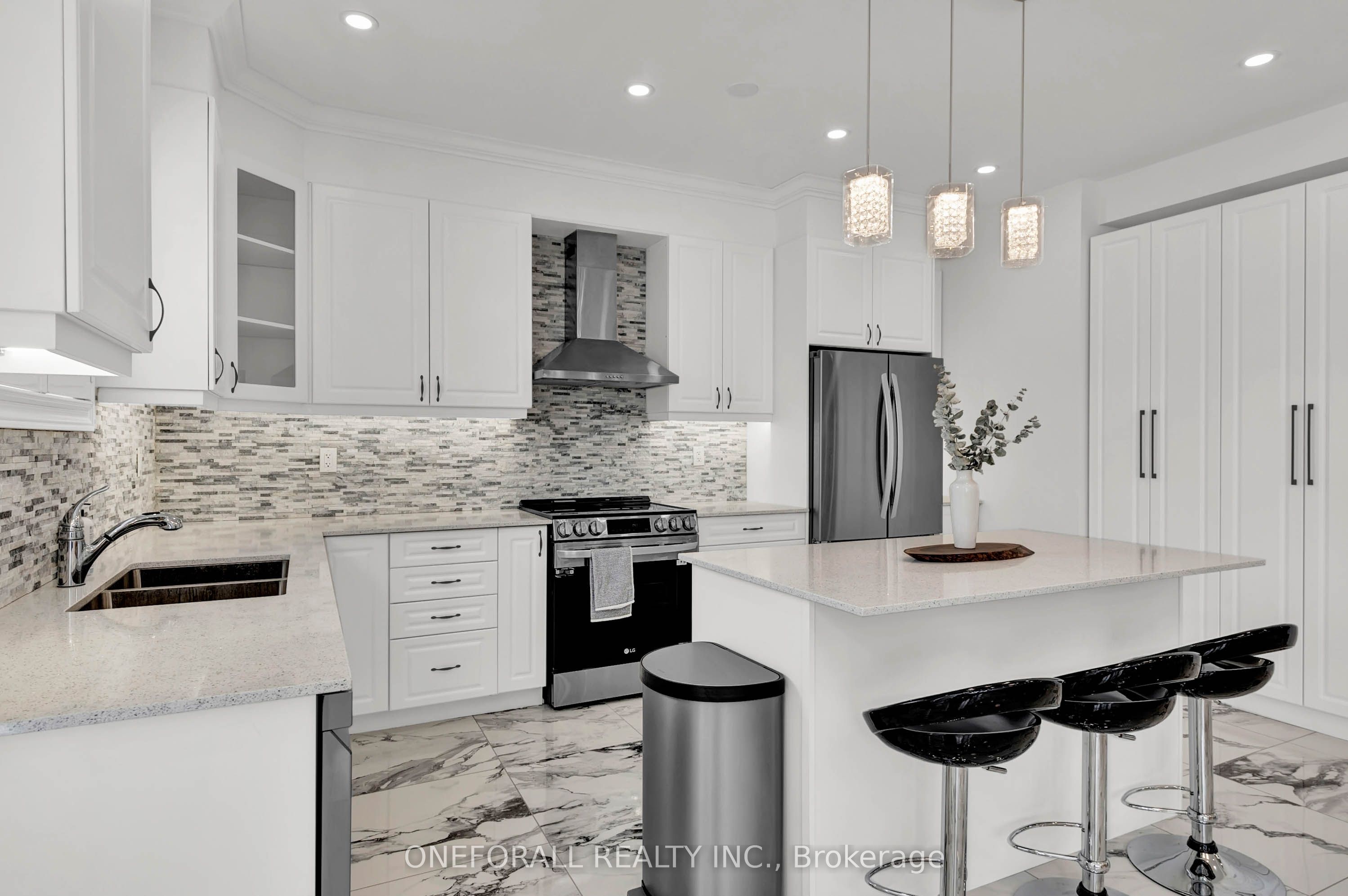 68 Wakefield Boulevard Property Photo 14