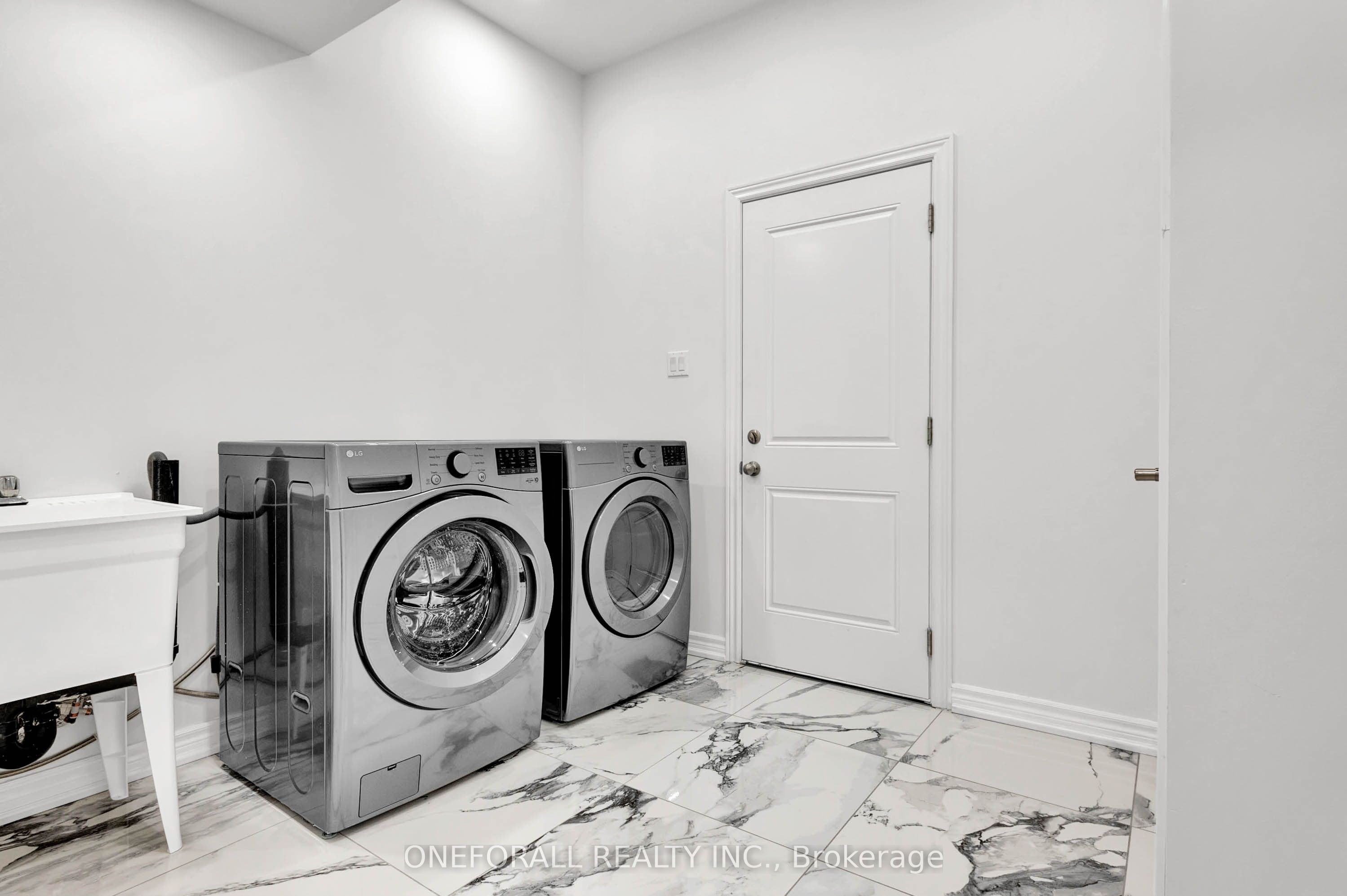 68 Wakefield Boulevard Property Photo 18