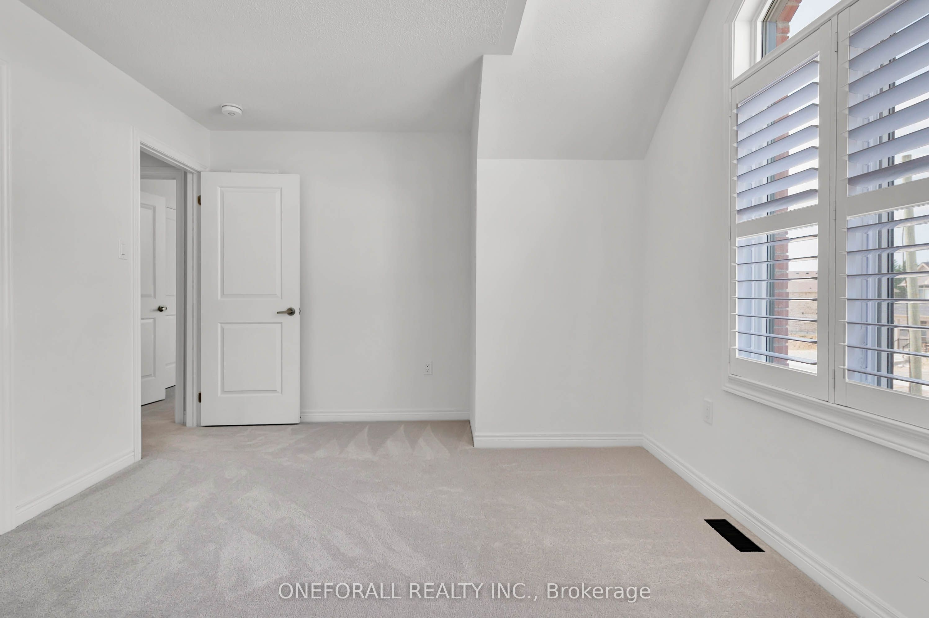 68 Wakefield Boulevard Property Photo 28