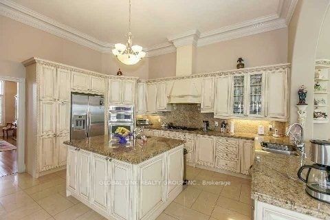 5239 7th Line Property Photo 15