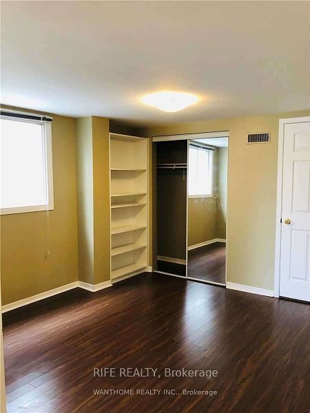 4 Queensgate Court Property Photo 12