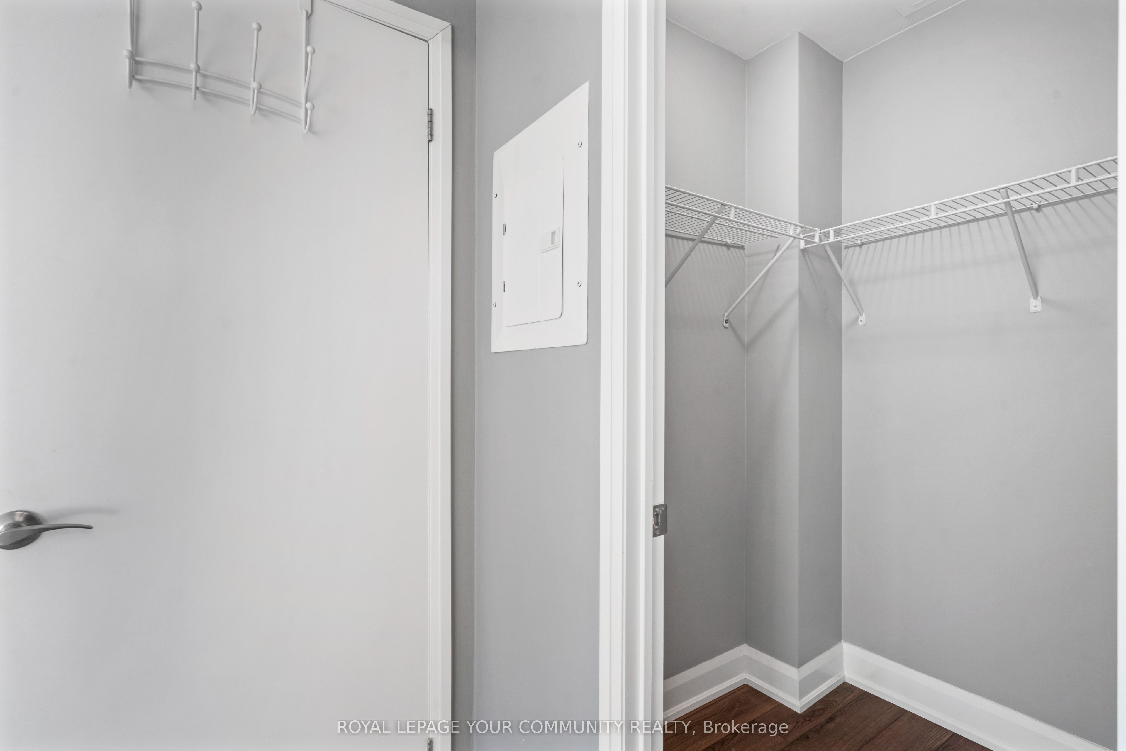 #1810 - 2910 Highway 7 Road Property Photo 24