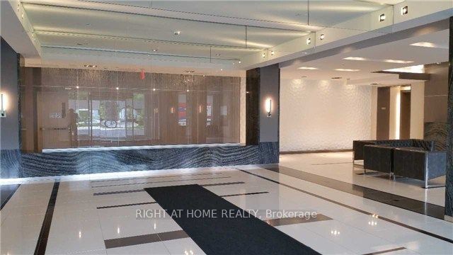 #510 - 7167 Yonge Street Property Photo 6