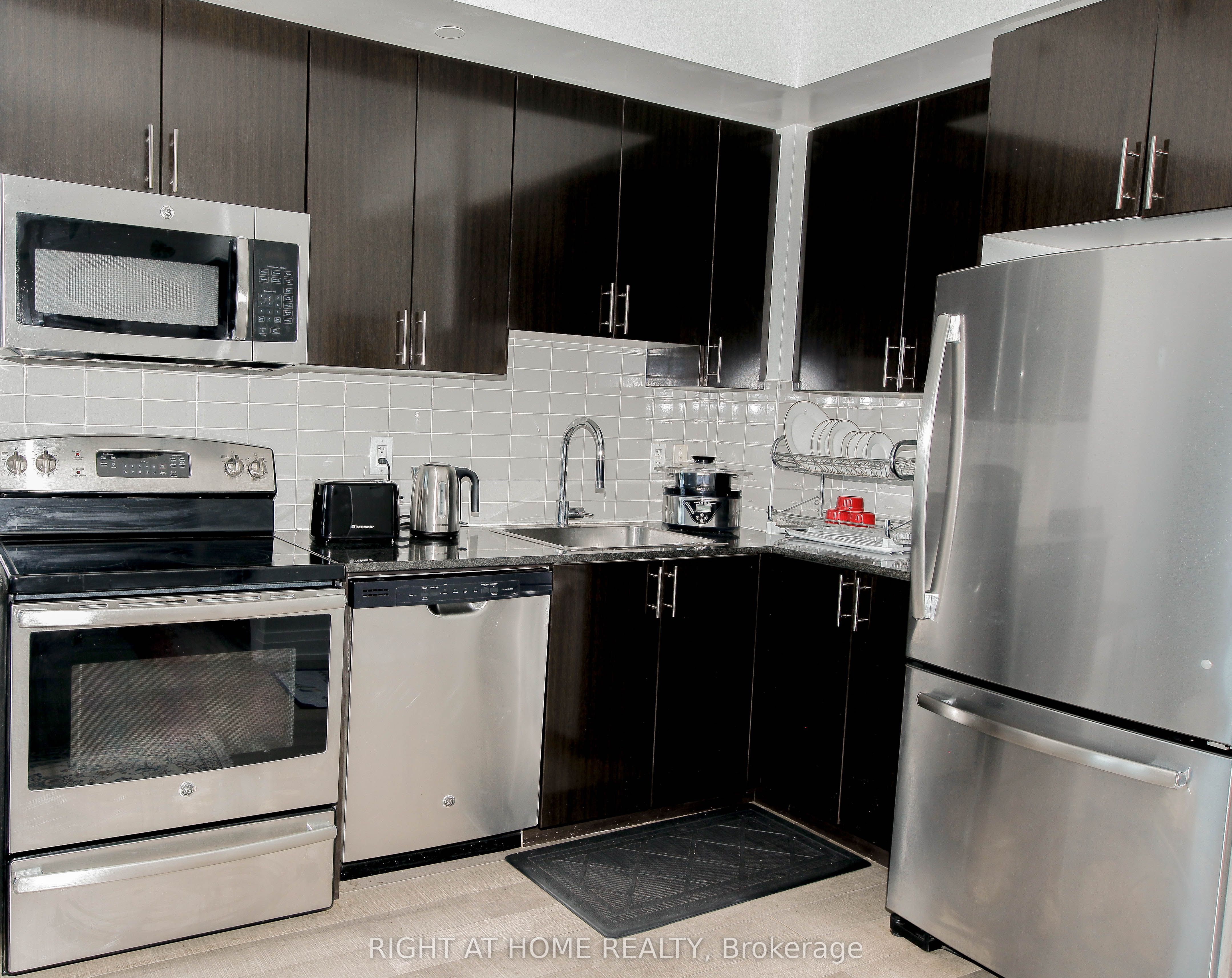 #510 - 7167 Yonge Street Property Photo 19
