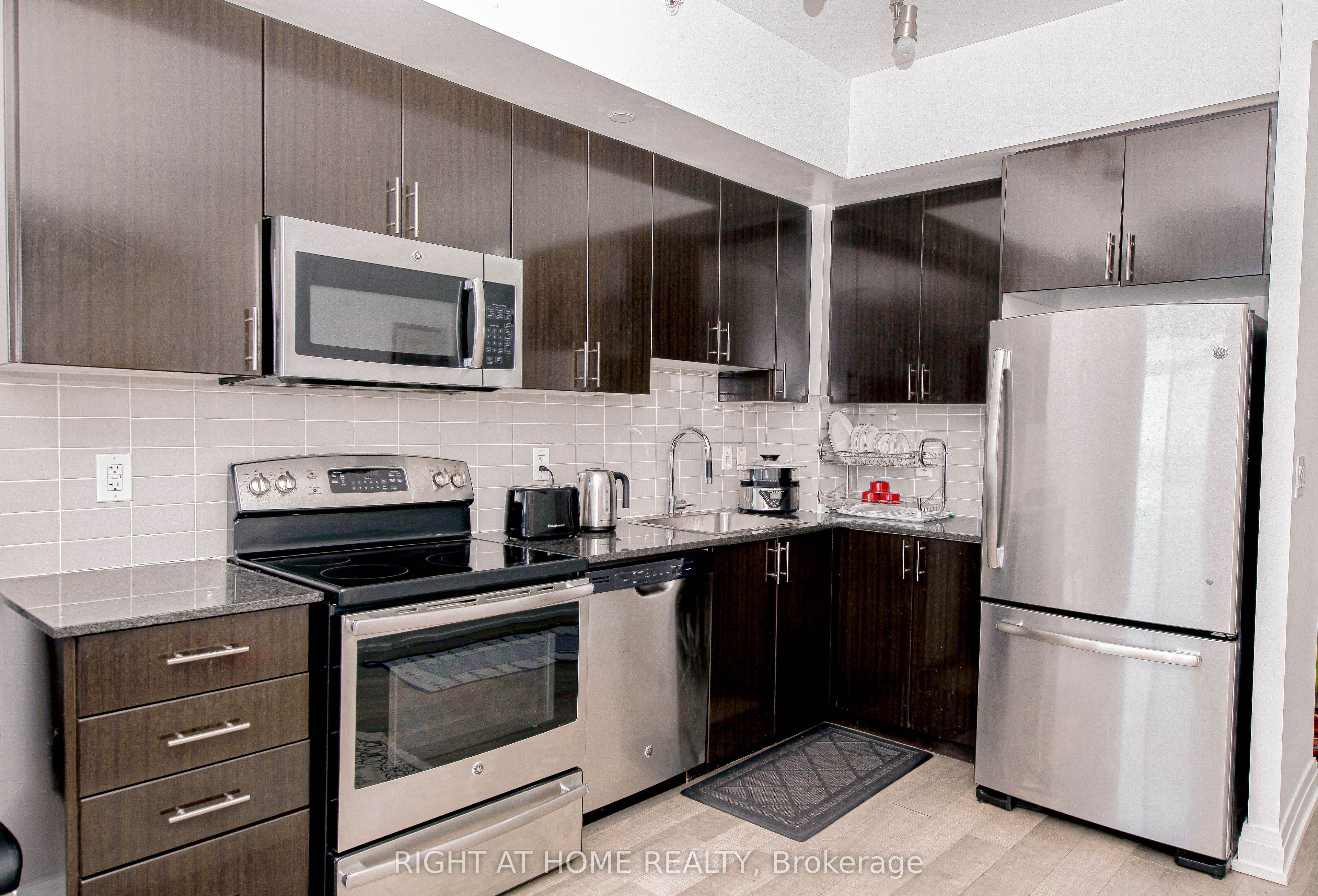 #510 - 7167 Yonge Street Property Photo 20