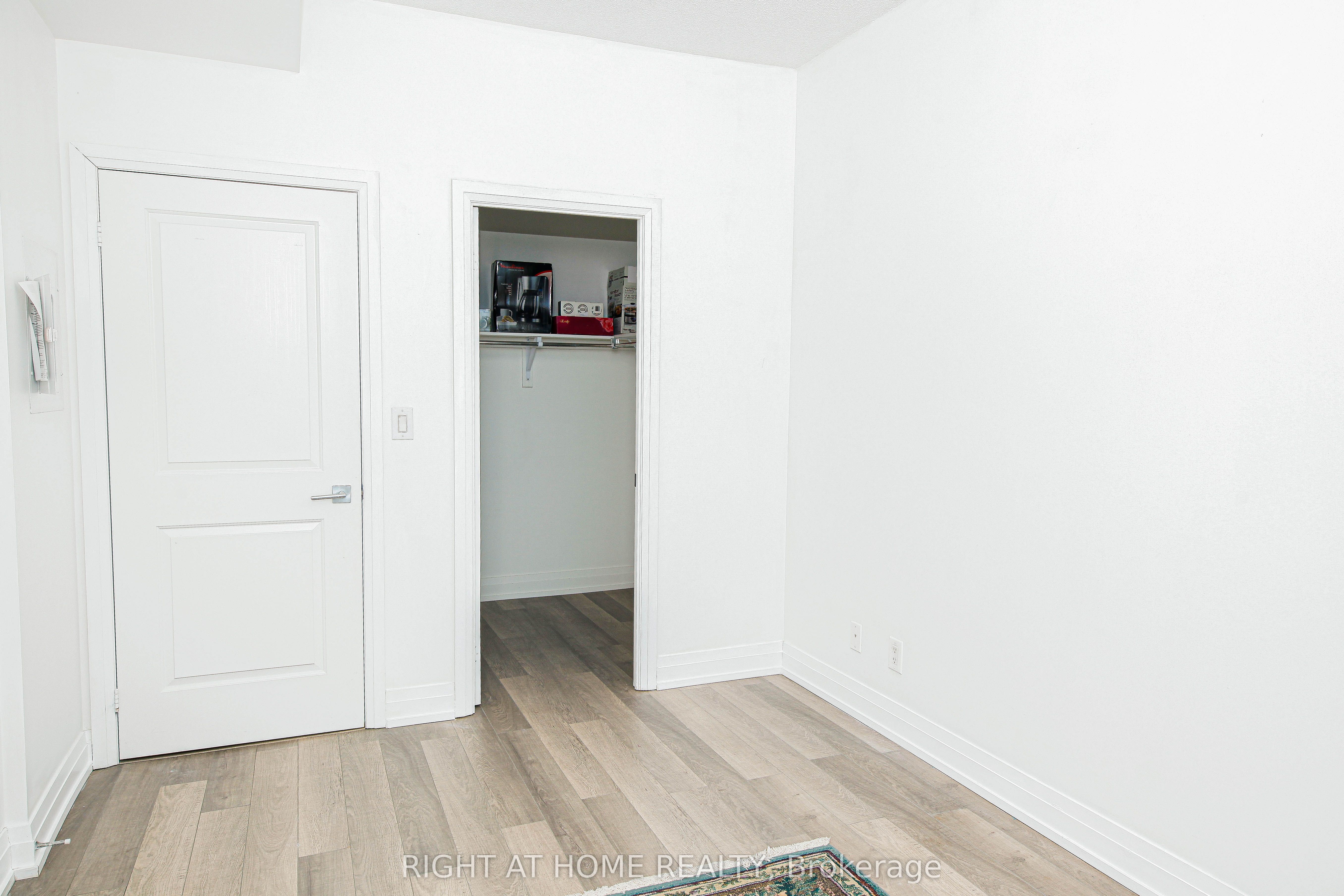 #510 - 7167 Yonge Street Property Photo 25