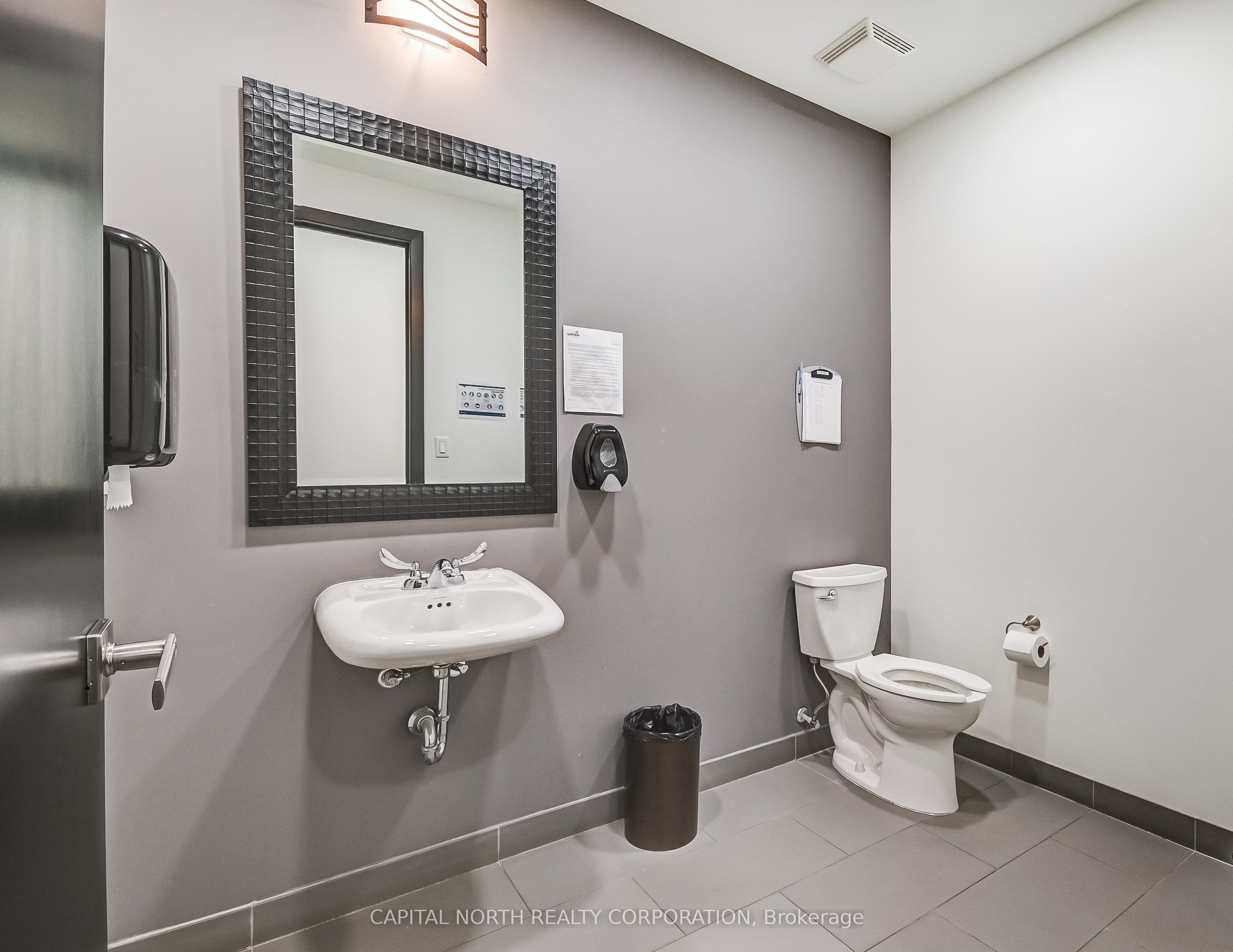 #9-10 - 260 Spinnaker Way Property Photo 35