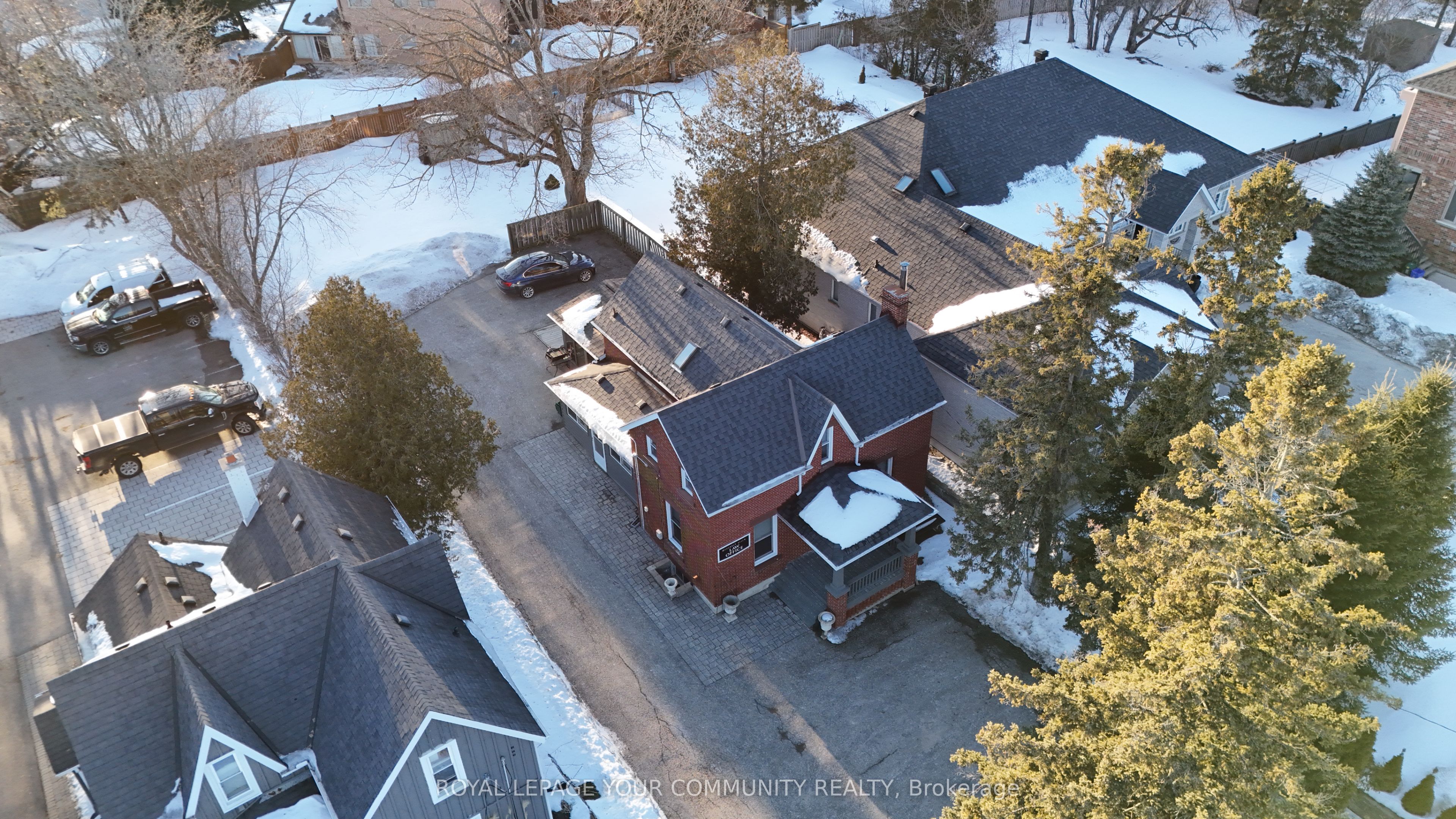 13066 Keele Street Property Photo 32