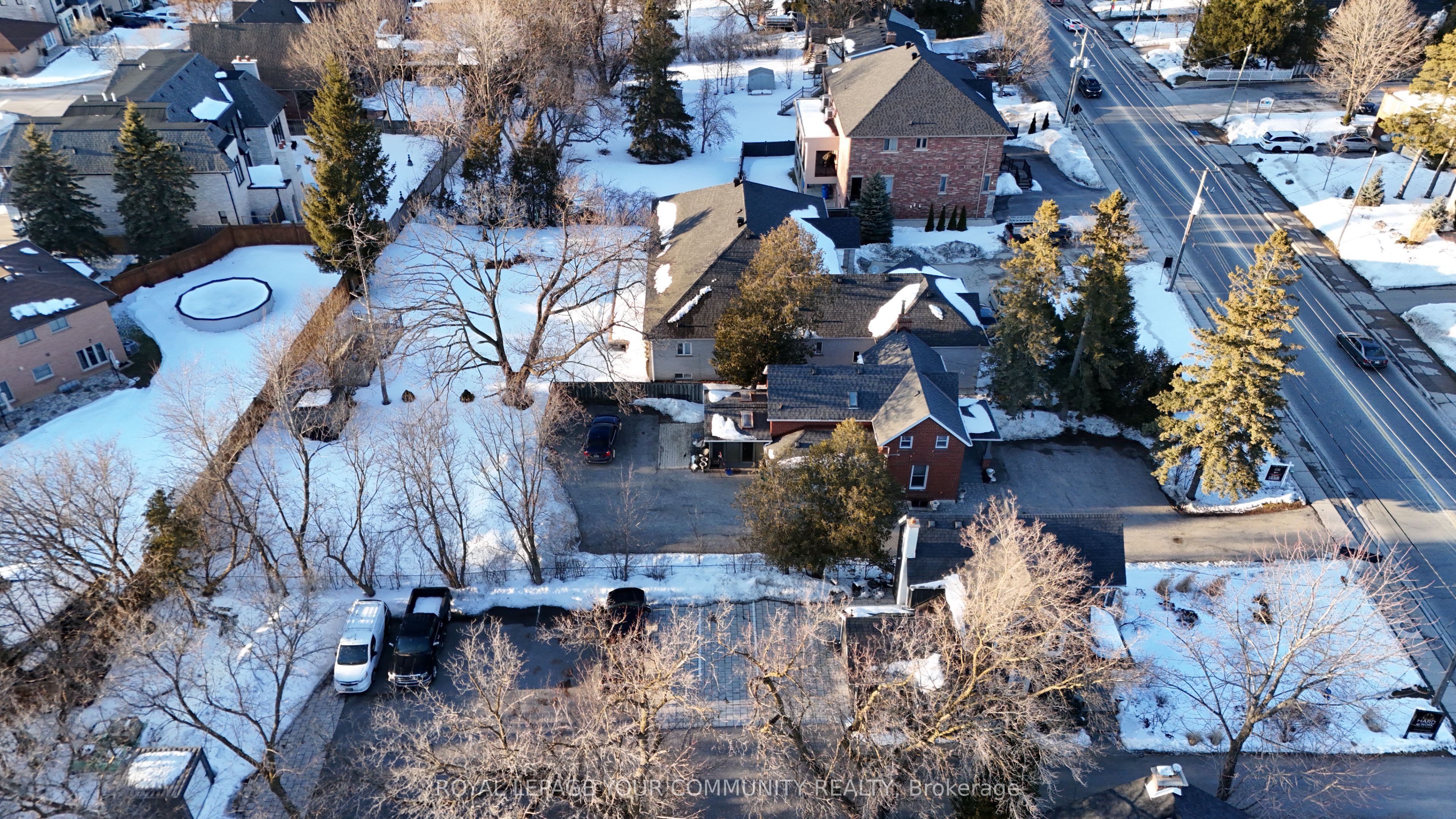 13066 Keele Street Property Photo 34