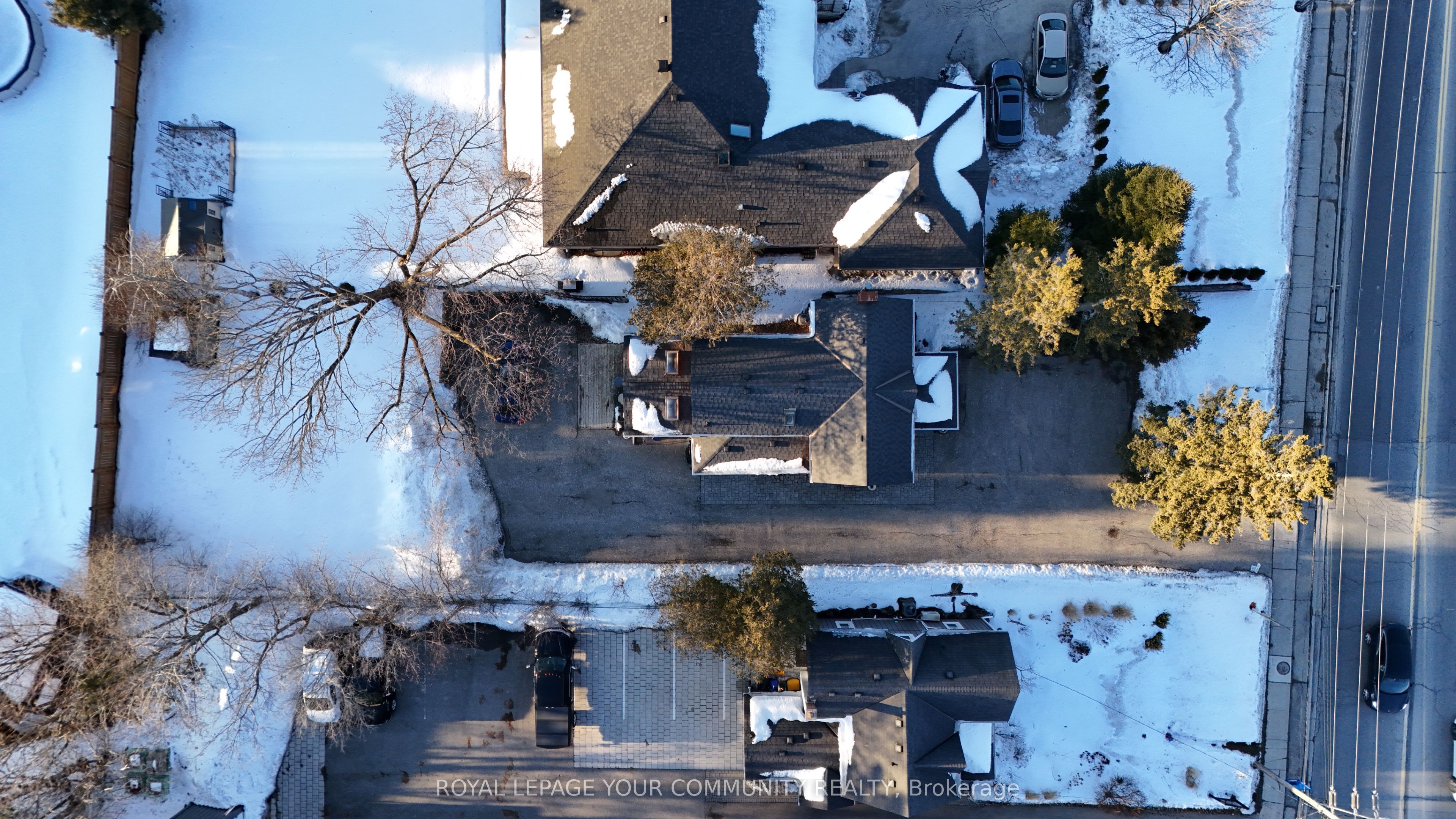 13066 Keele Street Property Photo 35