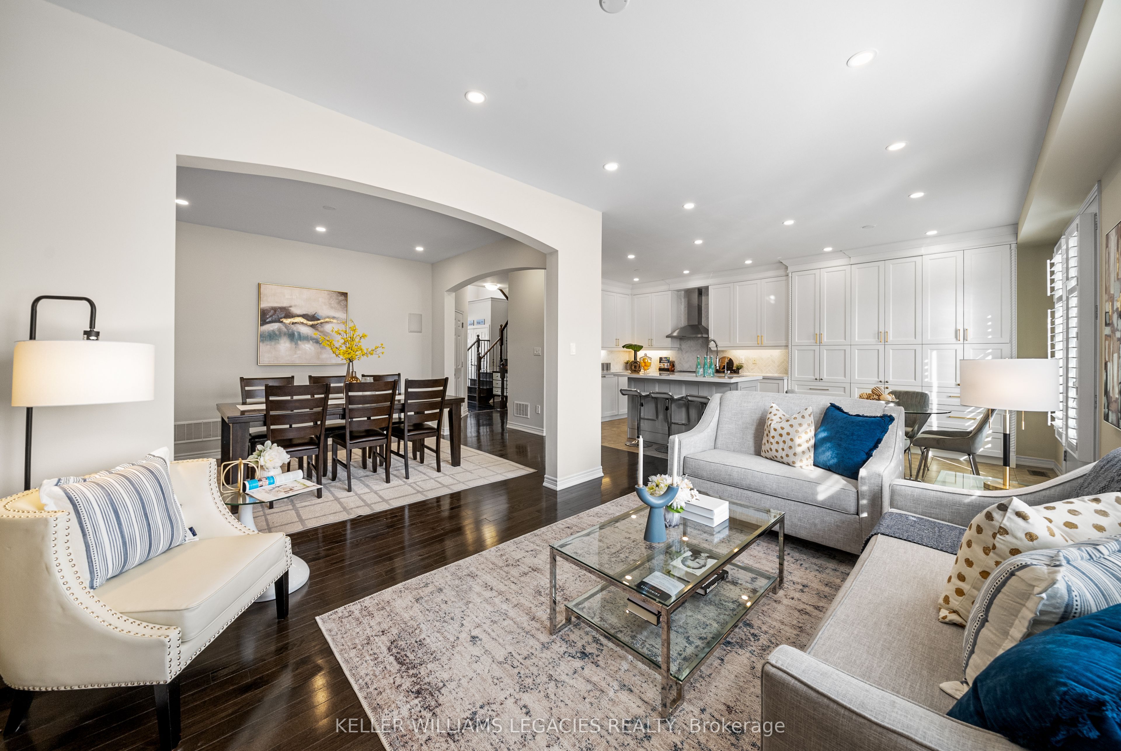 17 Mansard Drive Property Photo 2