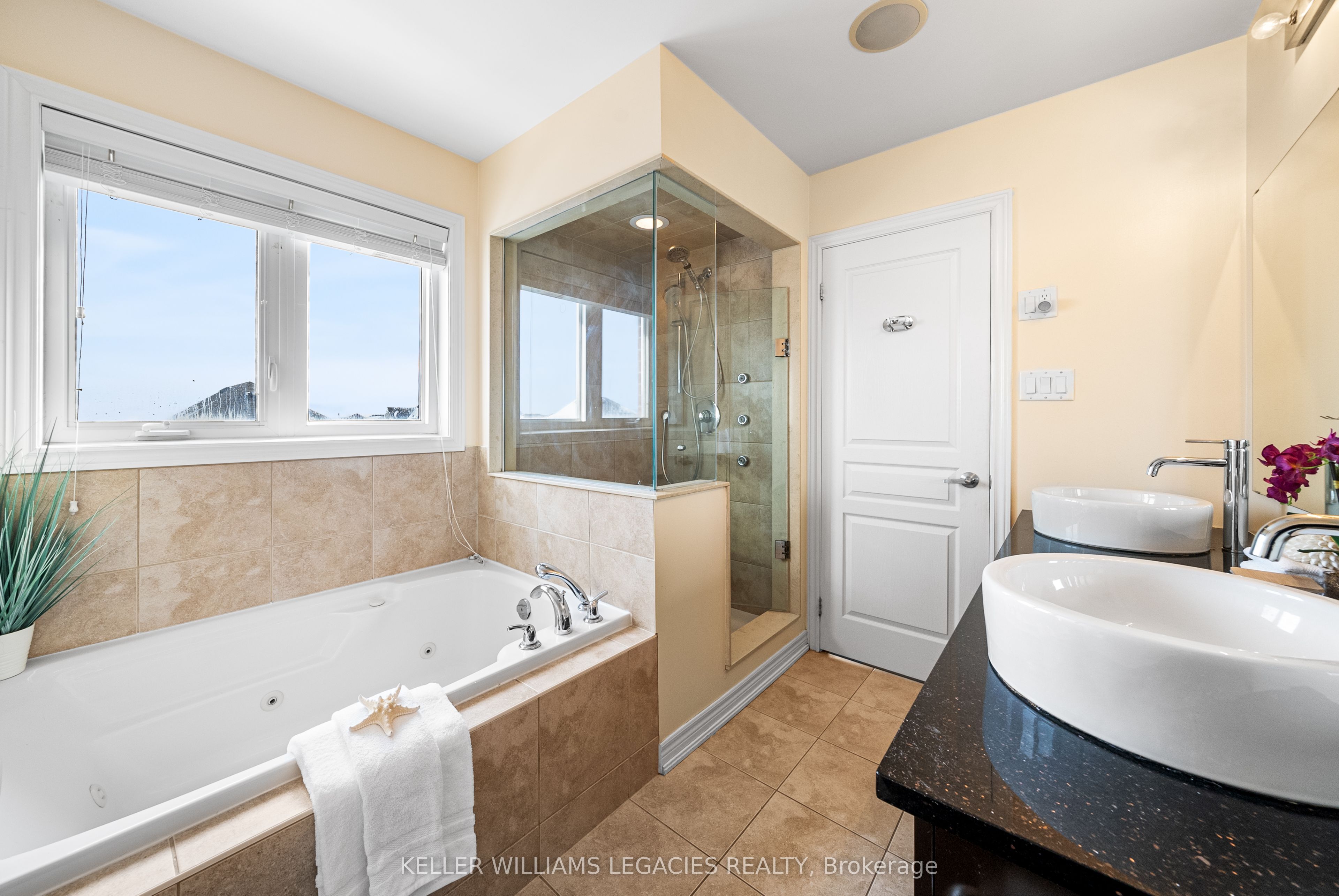 17 Mansard Drive Property Photo 19