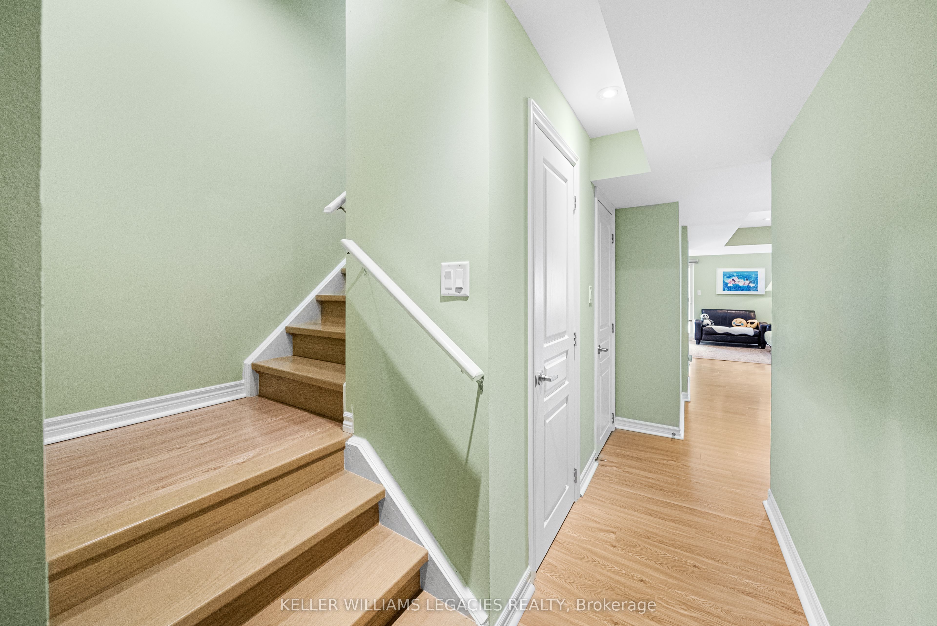 17 Mansard Drive Property Photo 29