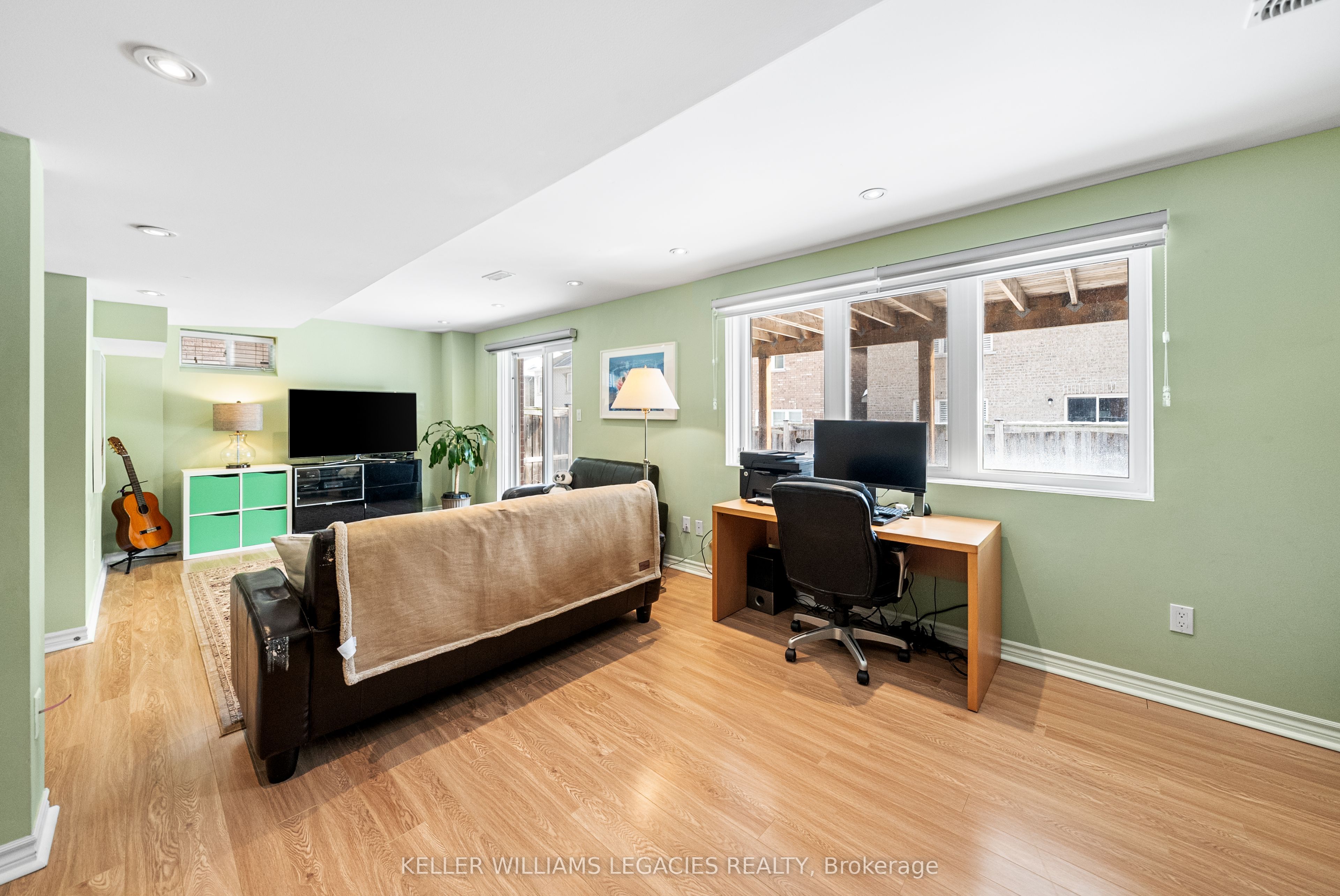 17 Mansard Drive Property Photo 30