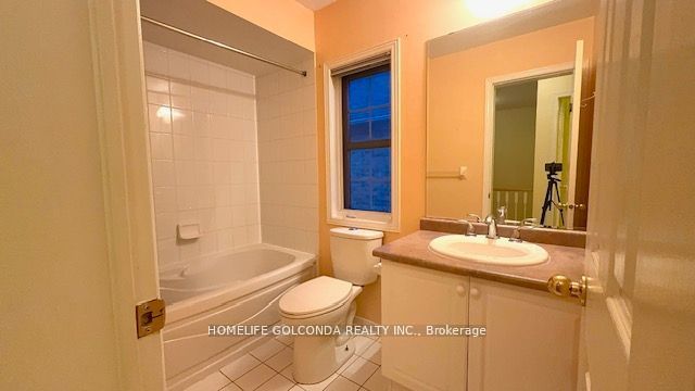 82 Ellesmere Street Property Photo 32