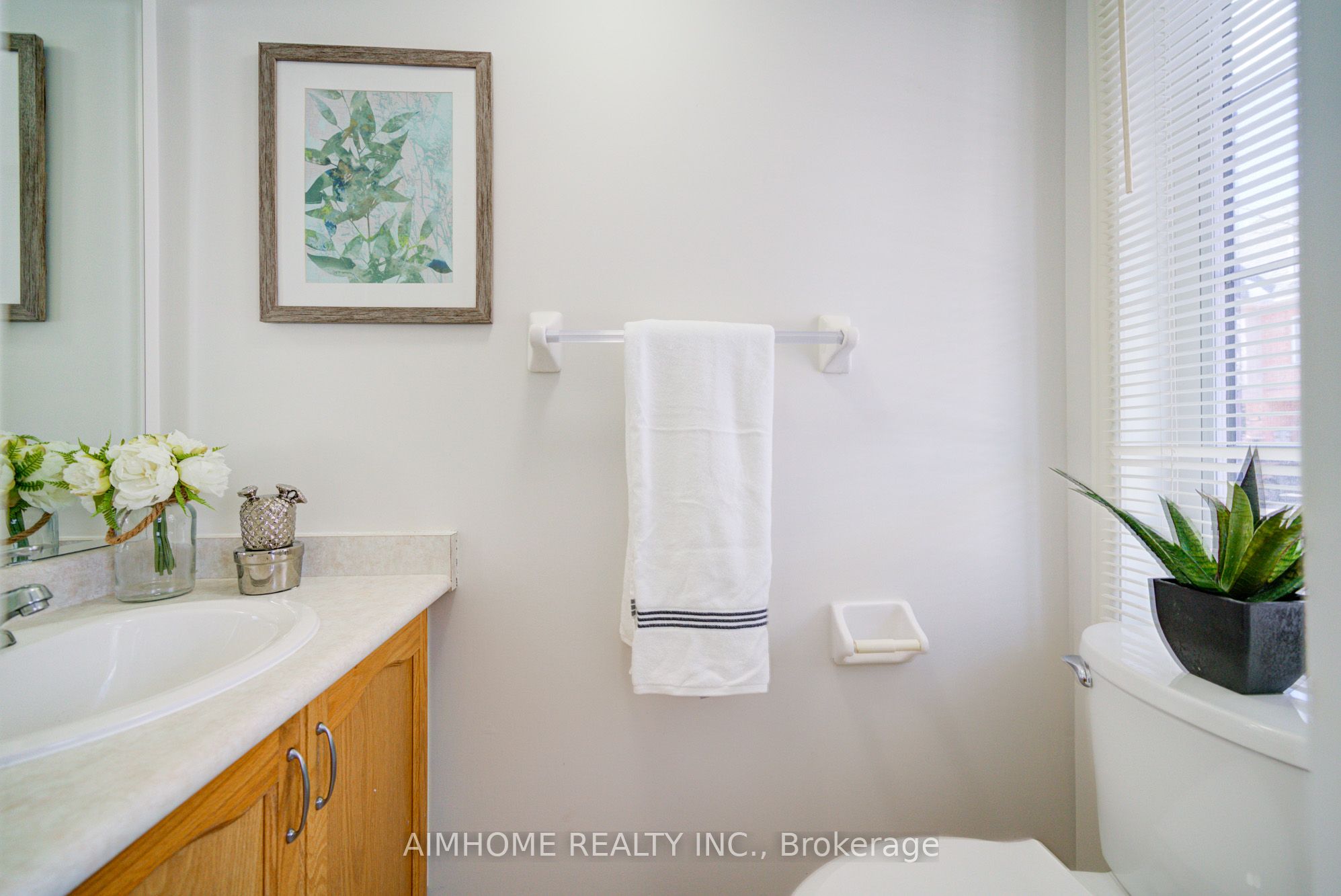 27 Warrington Way Property Photo 5