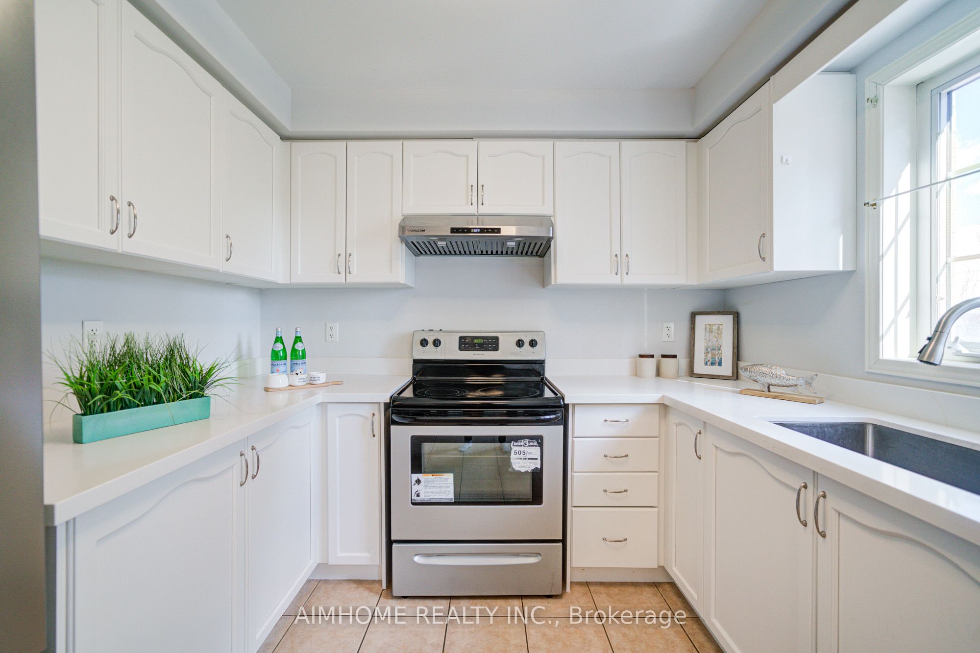 27 Warrington Way Property Photo 12