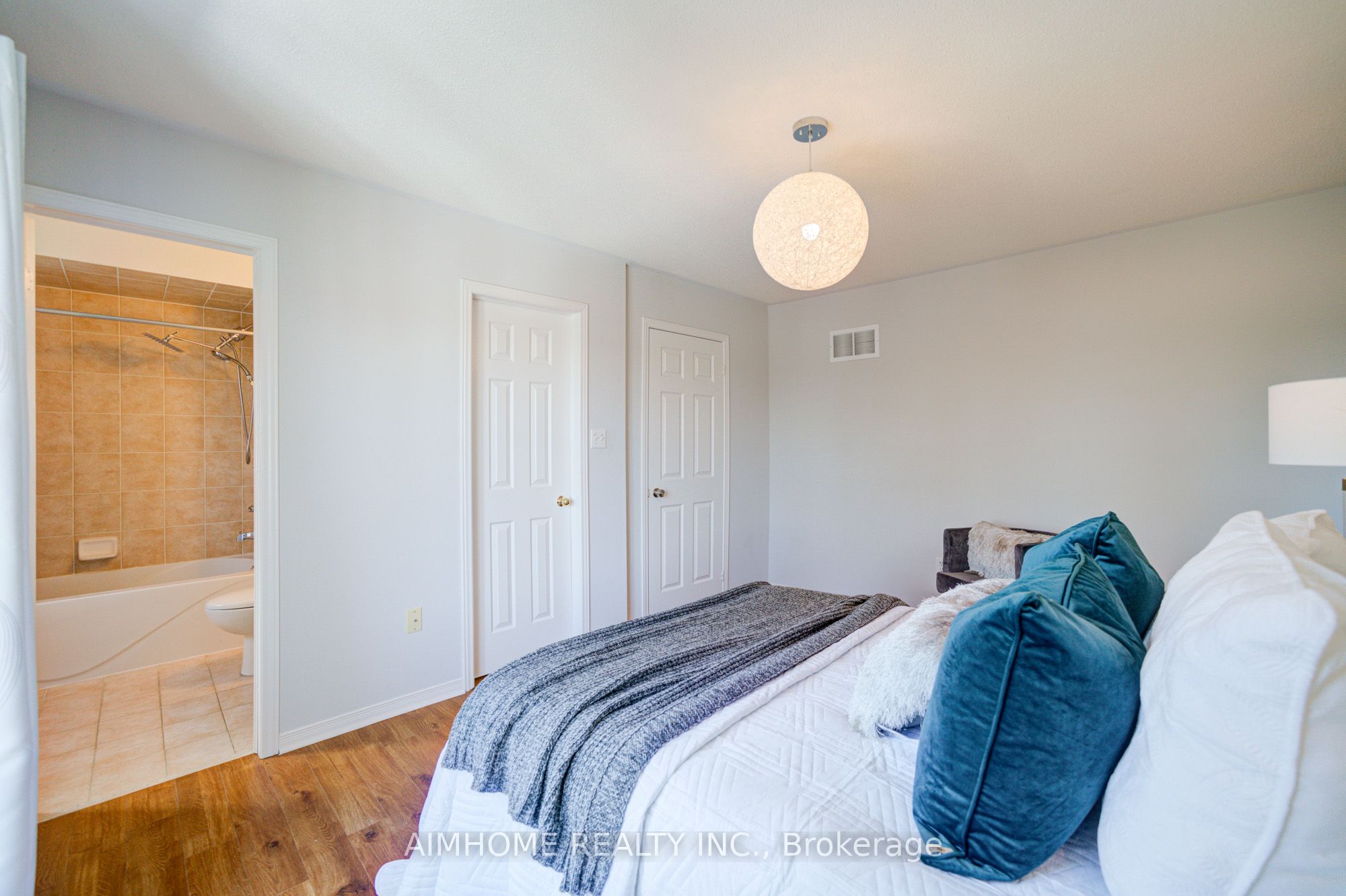 27 Warrington Way Property Photo 24