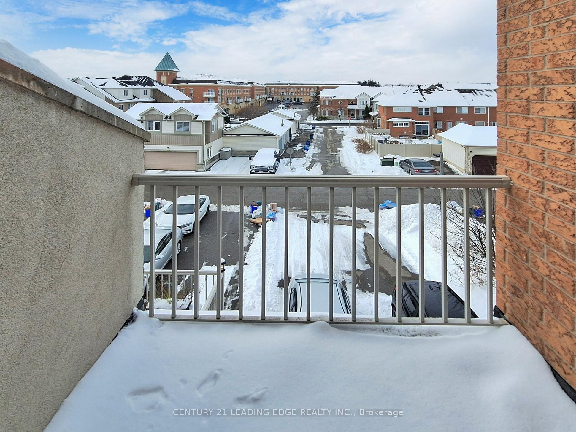 2909 Bur Oak Avenue Property Photo 15