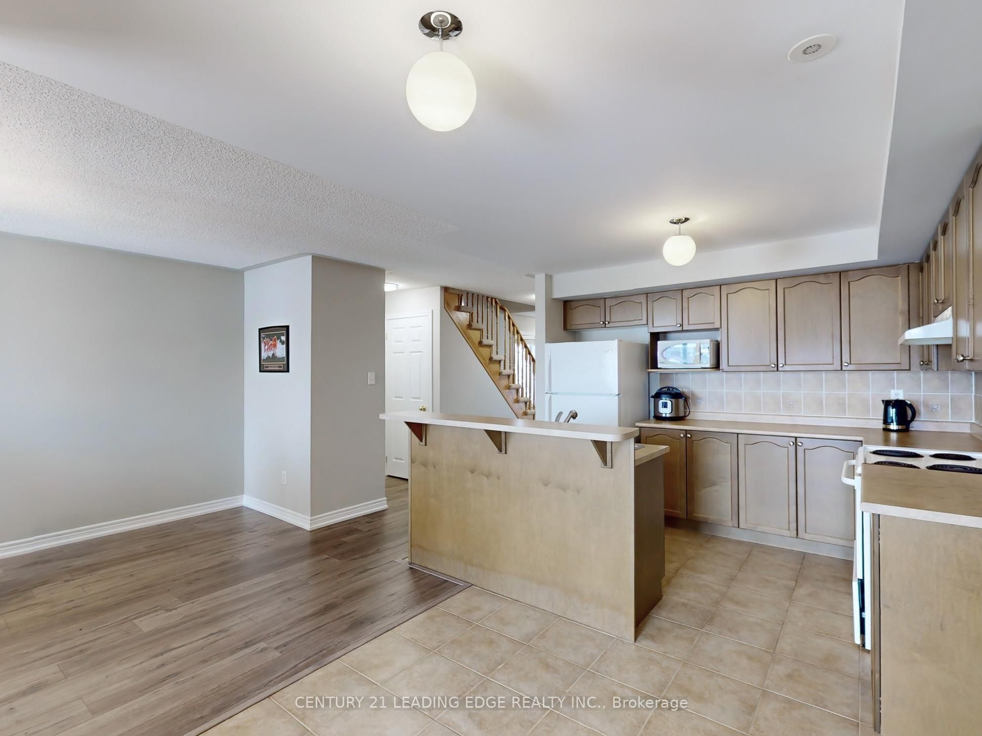 2909 Bur Oak Avenue Property Photo 27