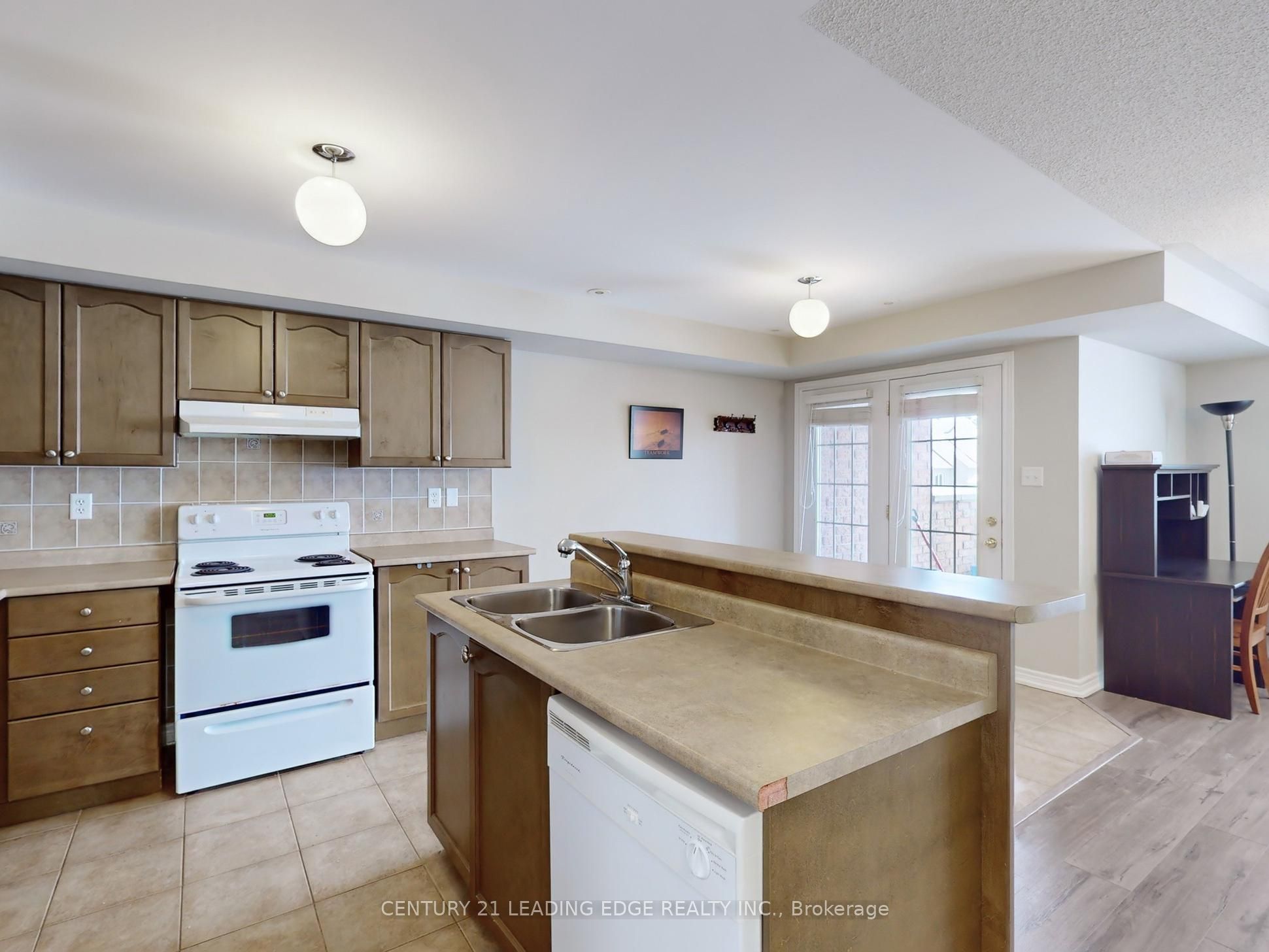 2909 Bur Oak Avenue Property Photo 28