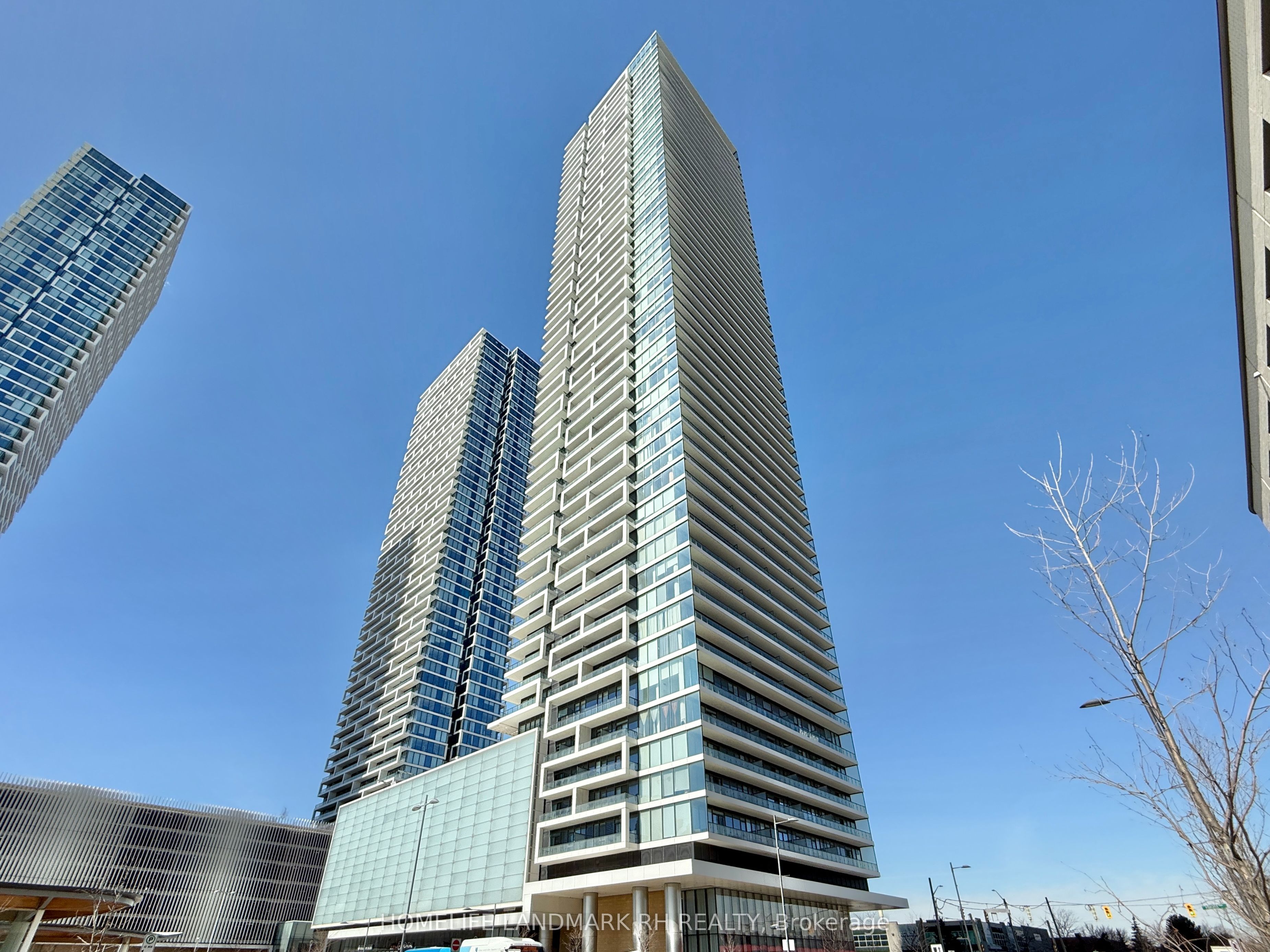 #5608 - 950 Portage Parkway Property Photo