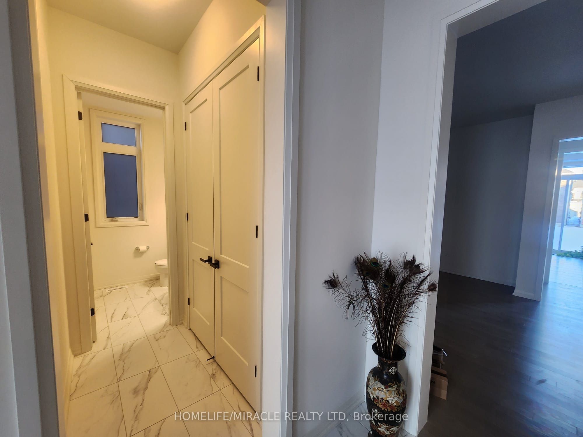 12 Sandhill Crescent Property Photo 13