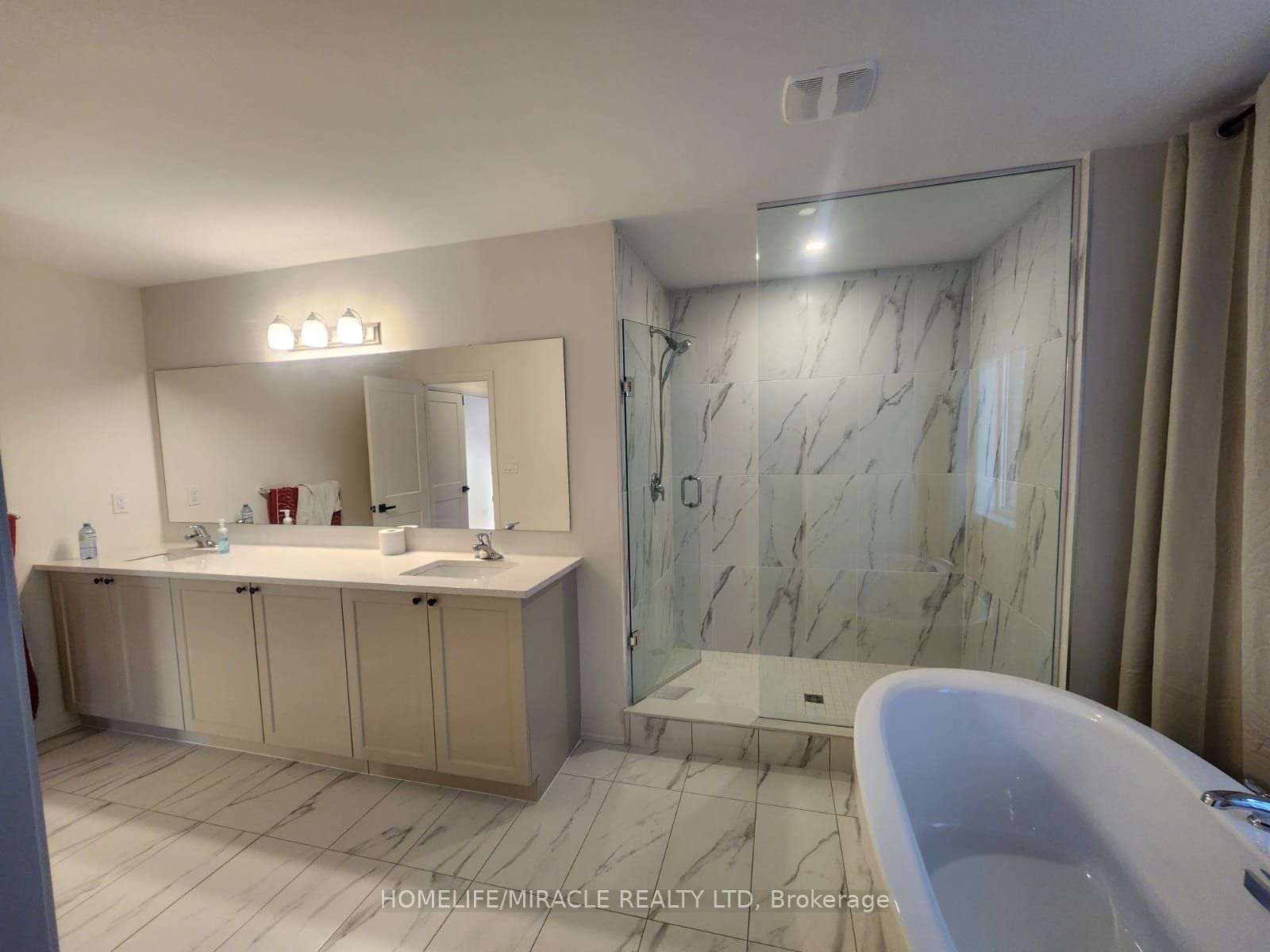 12 Sandhill Crescent Property Photo 22