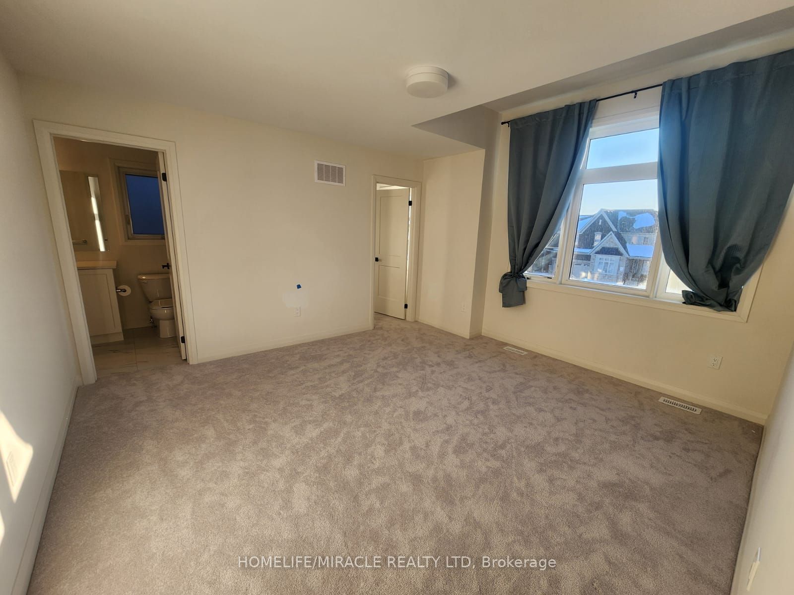 12 Sandhill Crescent Property Photo 25
