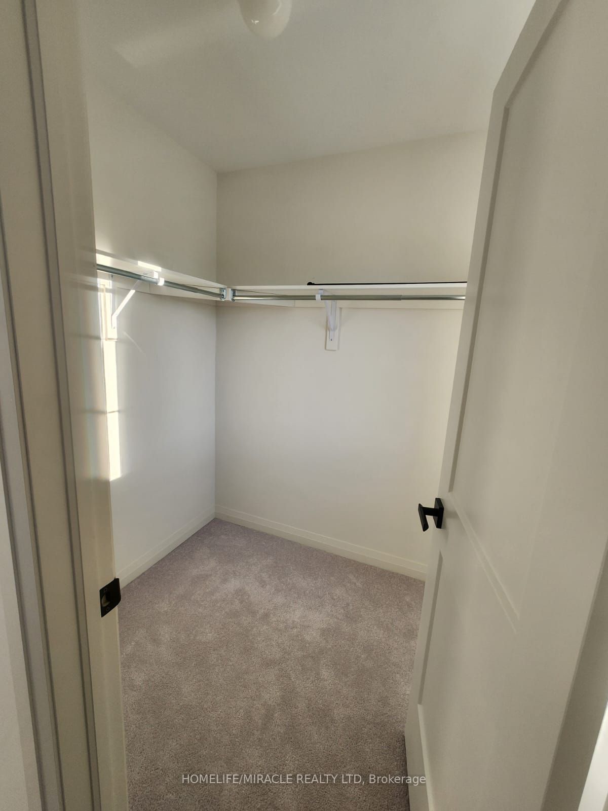 12 Sandhill Crescent Property Photo 26