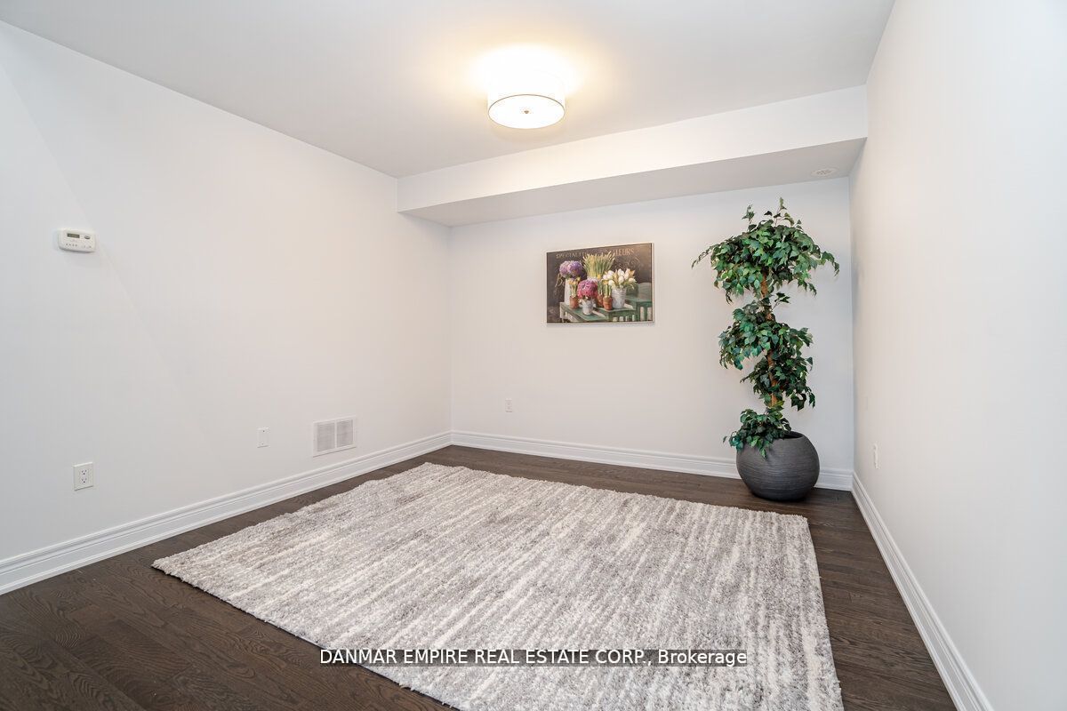 31 Hiawatha Court Property Photo 16