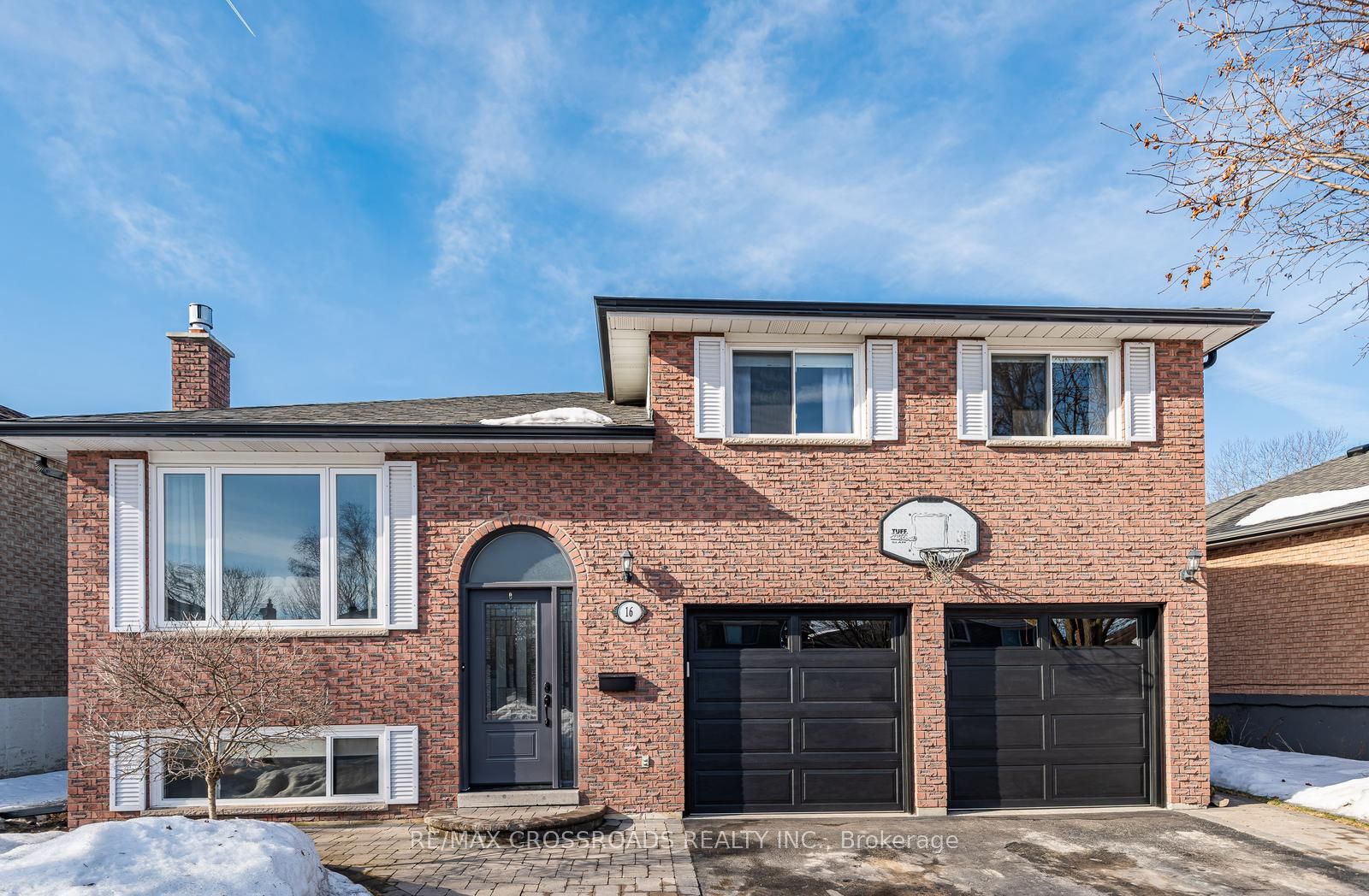 16 Windover Dr Property Photo