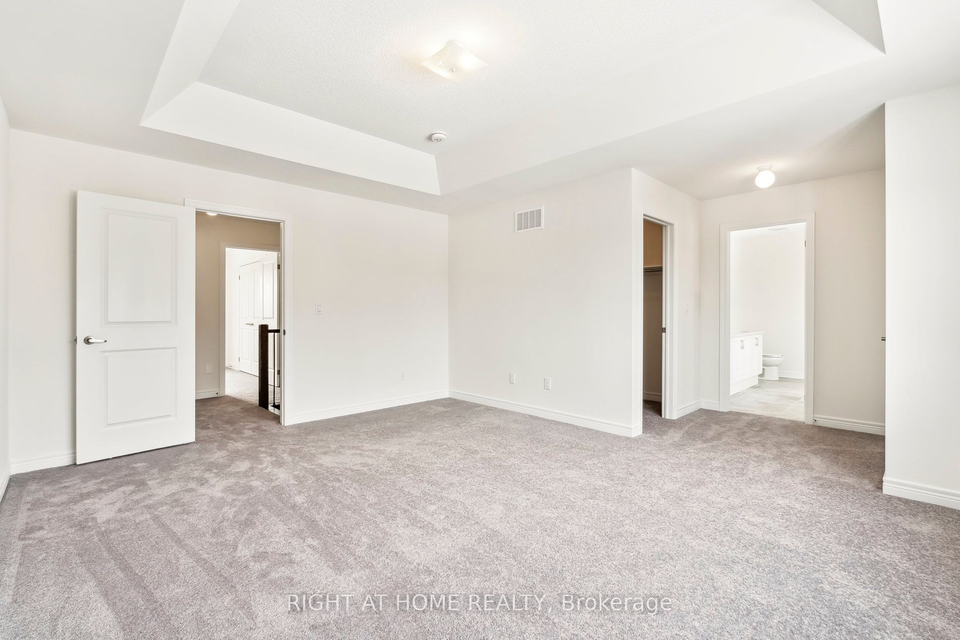 1286 Davis Loop Property Photo 16