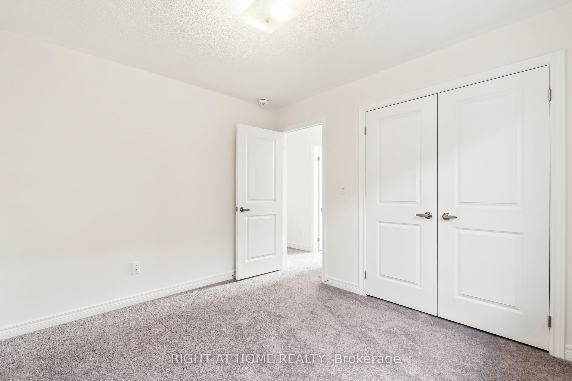 1286 Davis Loop Property Photo 26