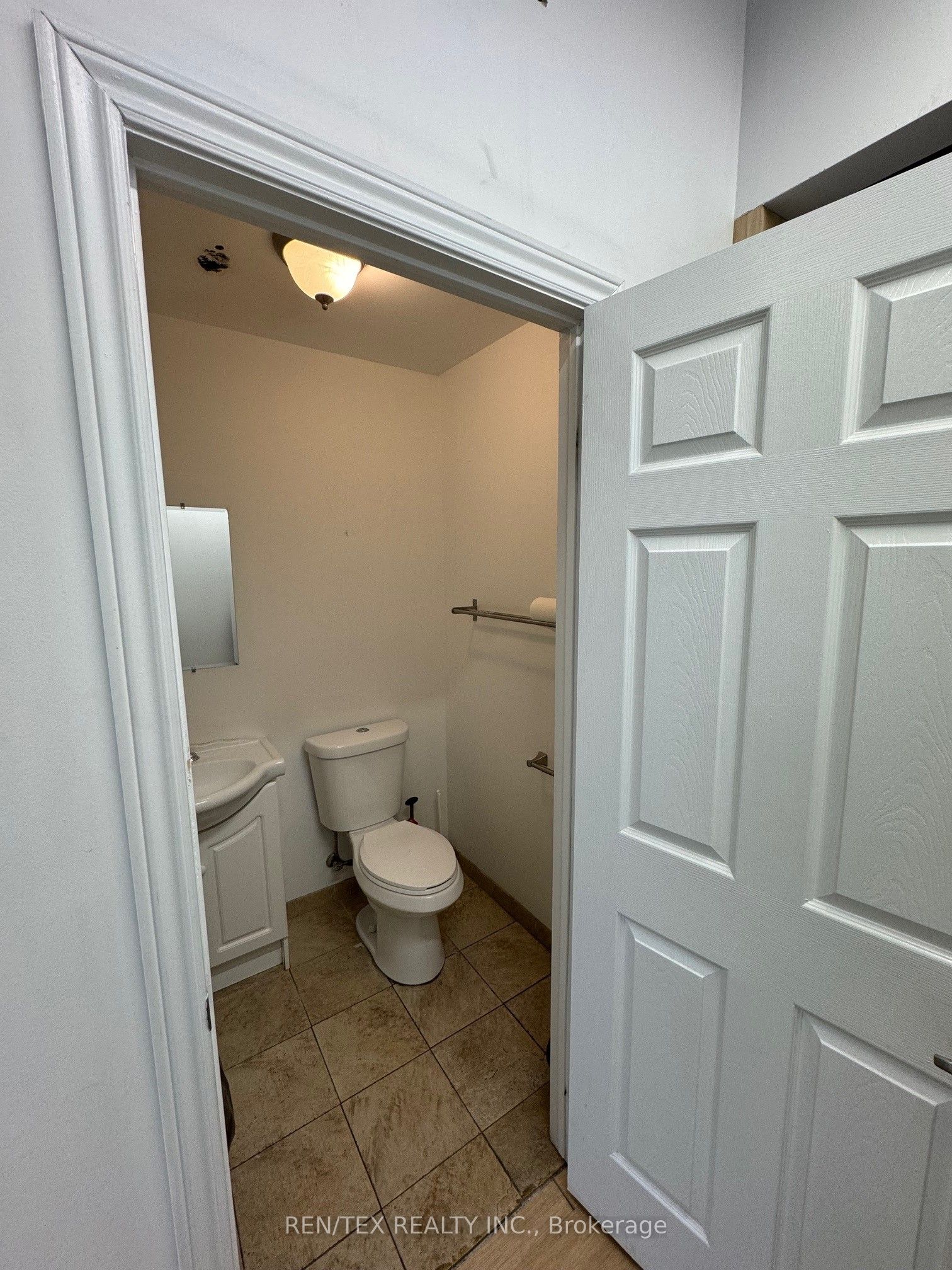 #5b - 7600 Highway 27 Property Photo 6