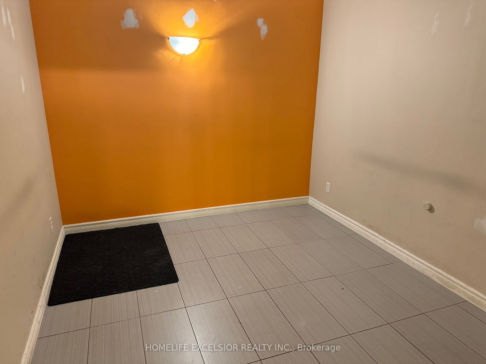 #200 - 4560 Highway 7 Property Photo 14