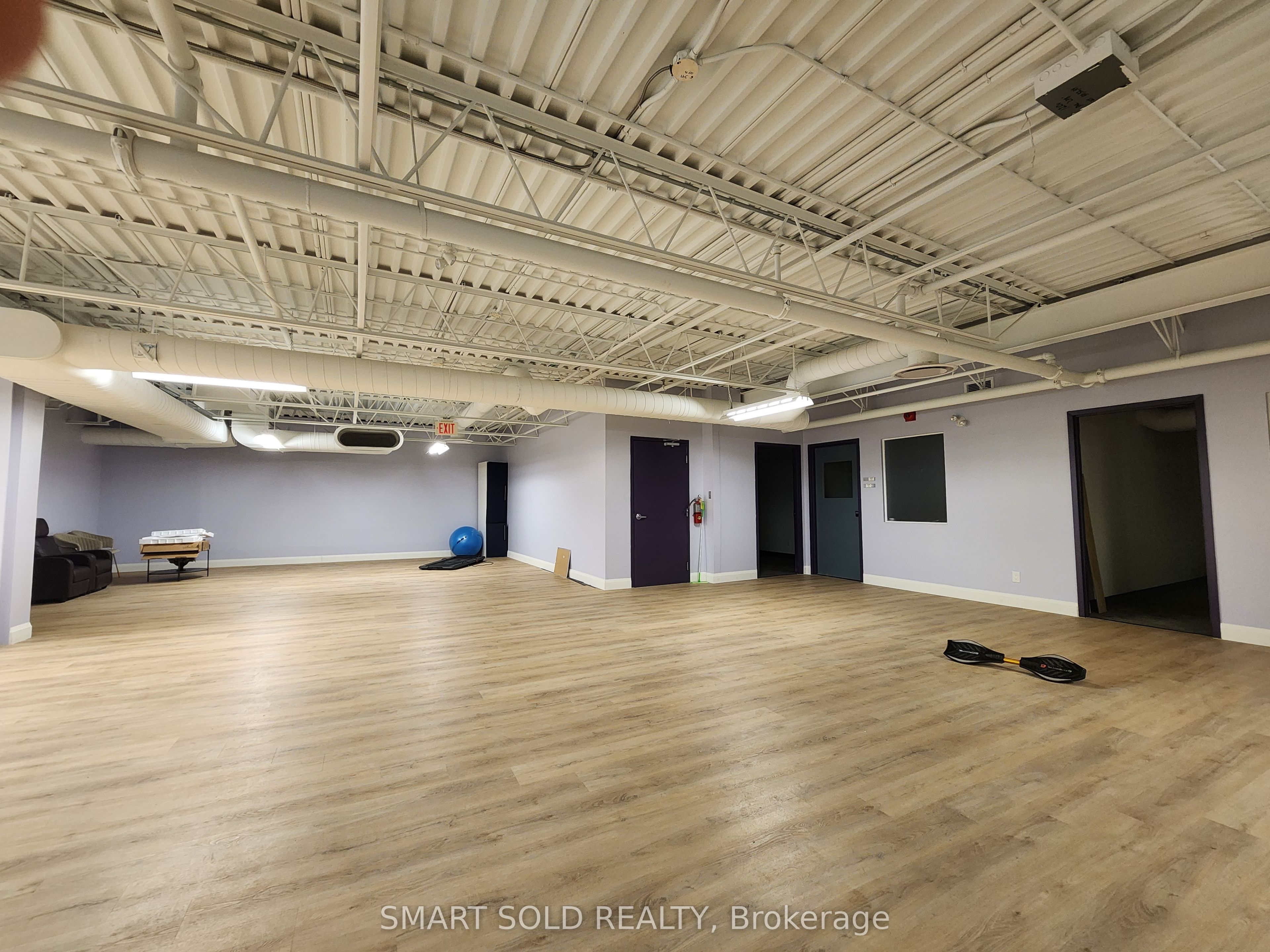 #203 - 70 Valleywood Drive Property Photo 3