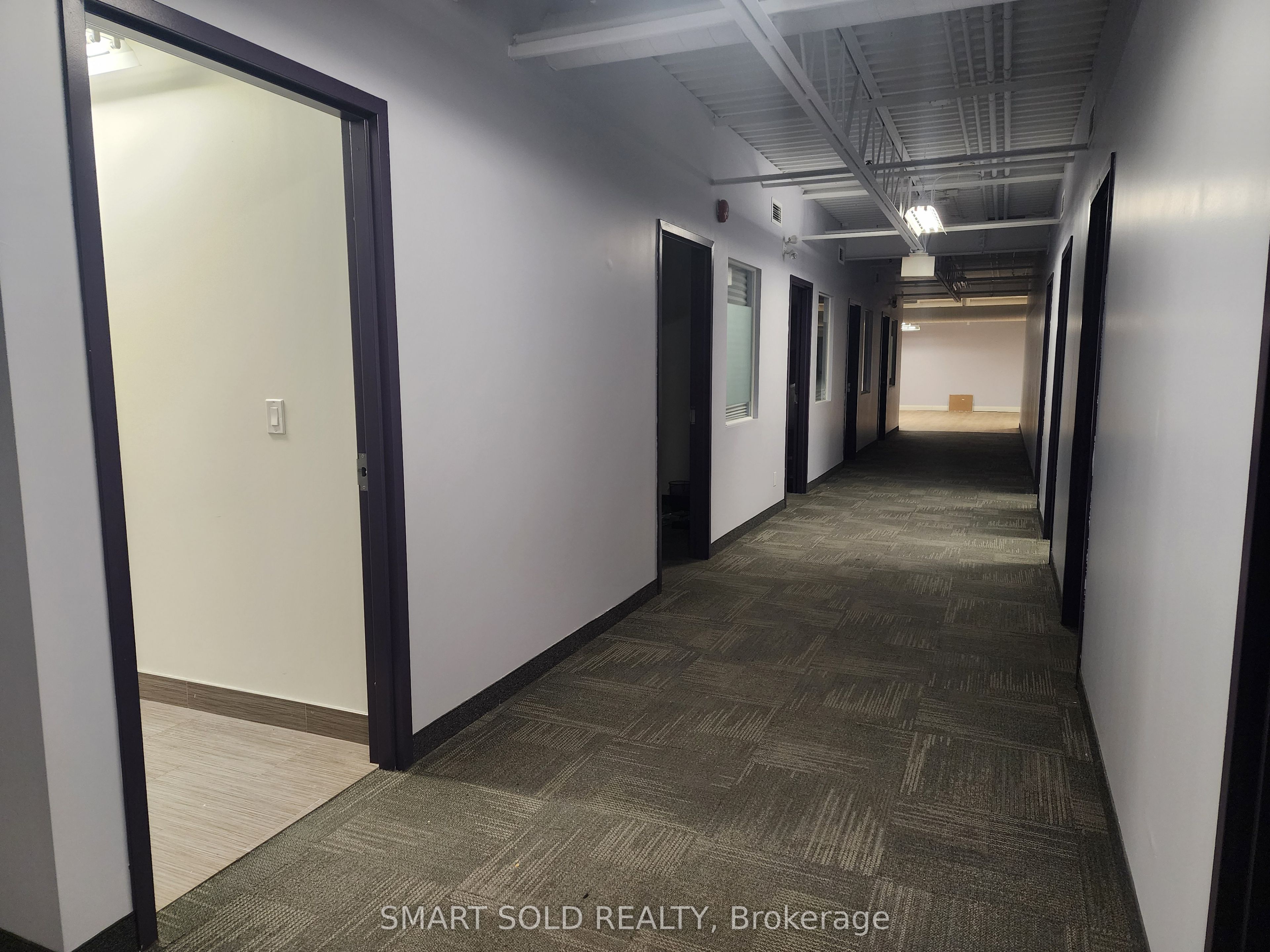#203 - 70 Valleywood Drive Property Photo 4