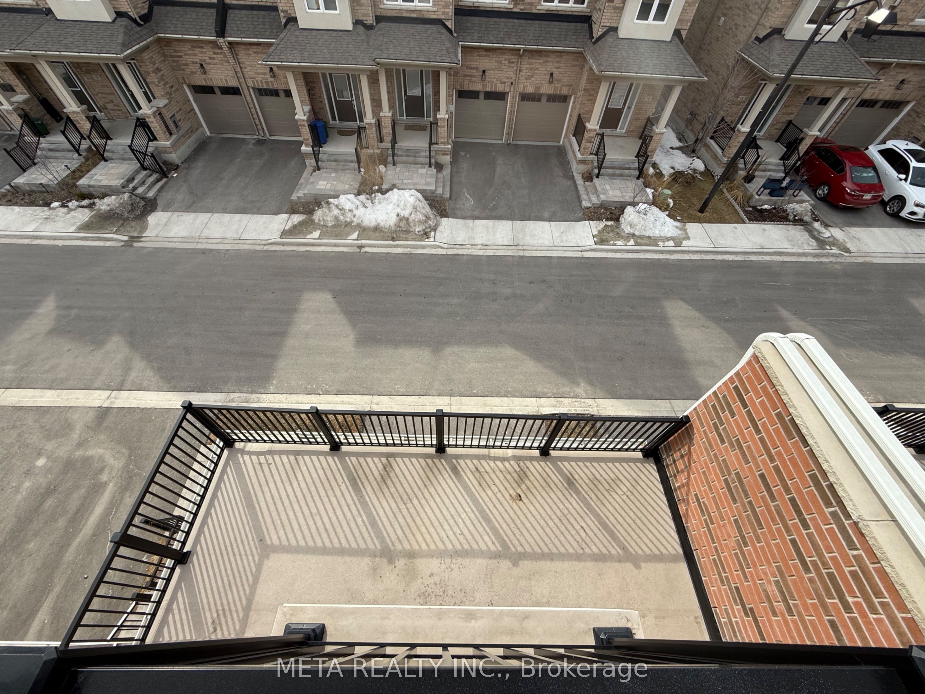 9080 Woodbine Avenue Property Photo 30