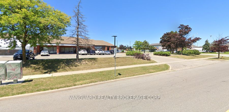 #7-8 - 200 Marycroft Avenue Property Photo 1