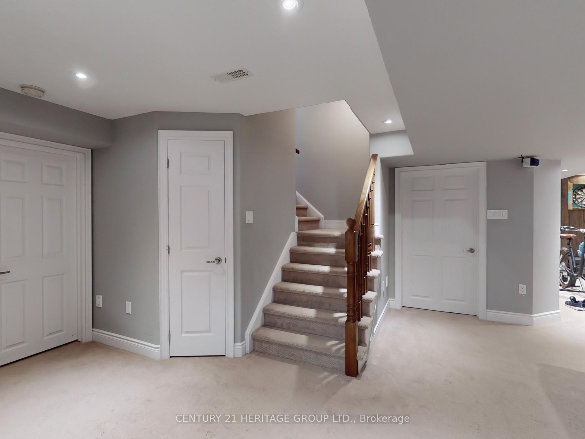 896 Booth Avenue Property Photo 39