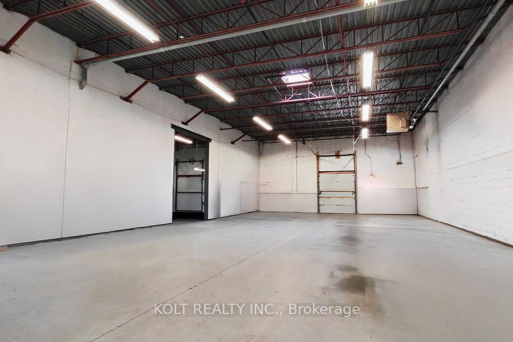 #3a - 226 Industrial Parkway Property Photo 2