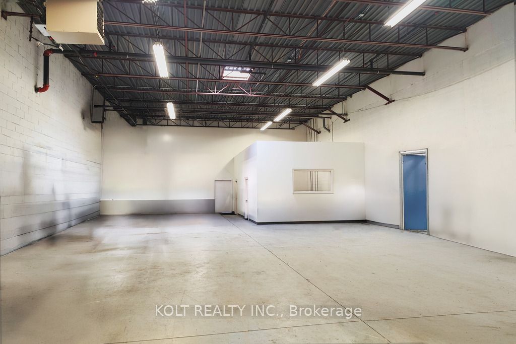 #3a - 226 Industrial Parkway Property Photo 3
