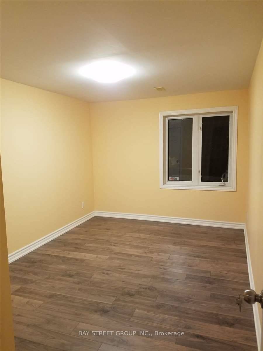 #bsmt#1 - 816 Best Circle Property Photo 6