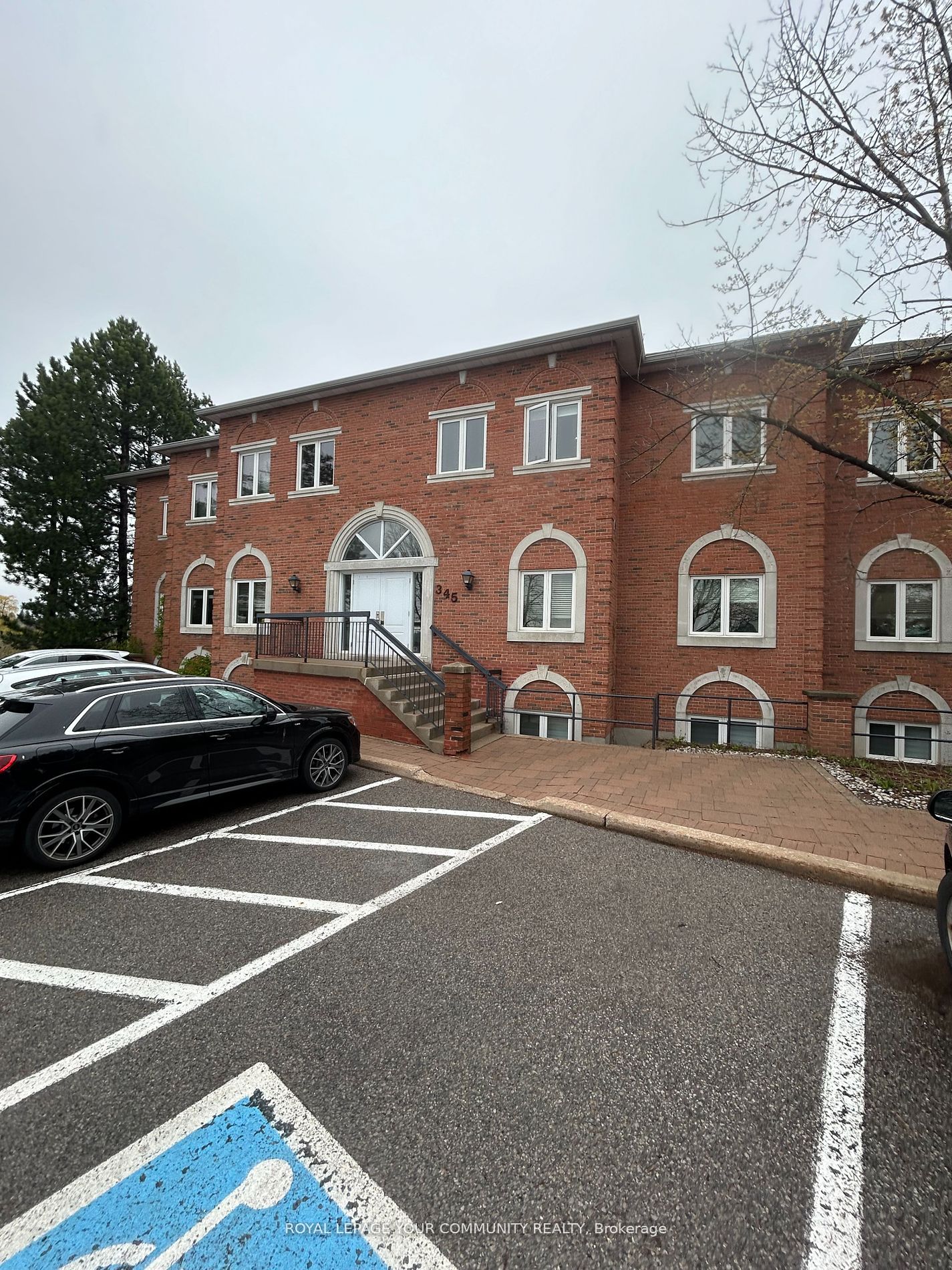 #301 - 345 Renfrew Drive Property Photo 2