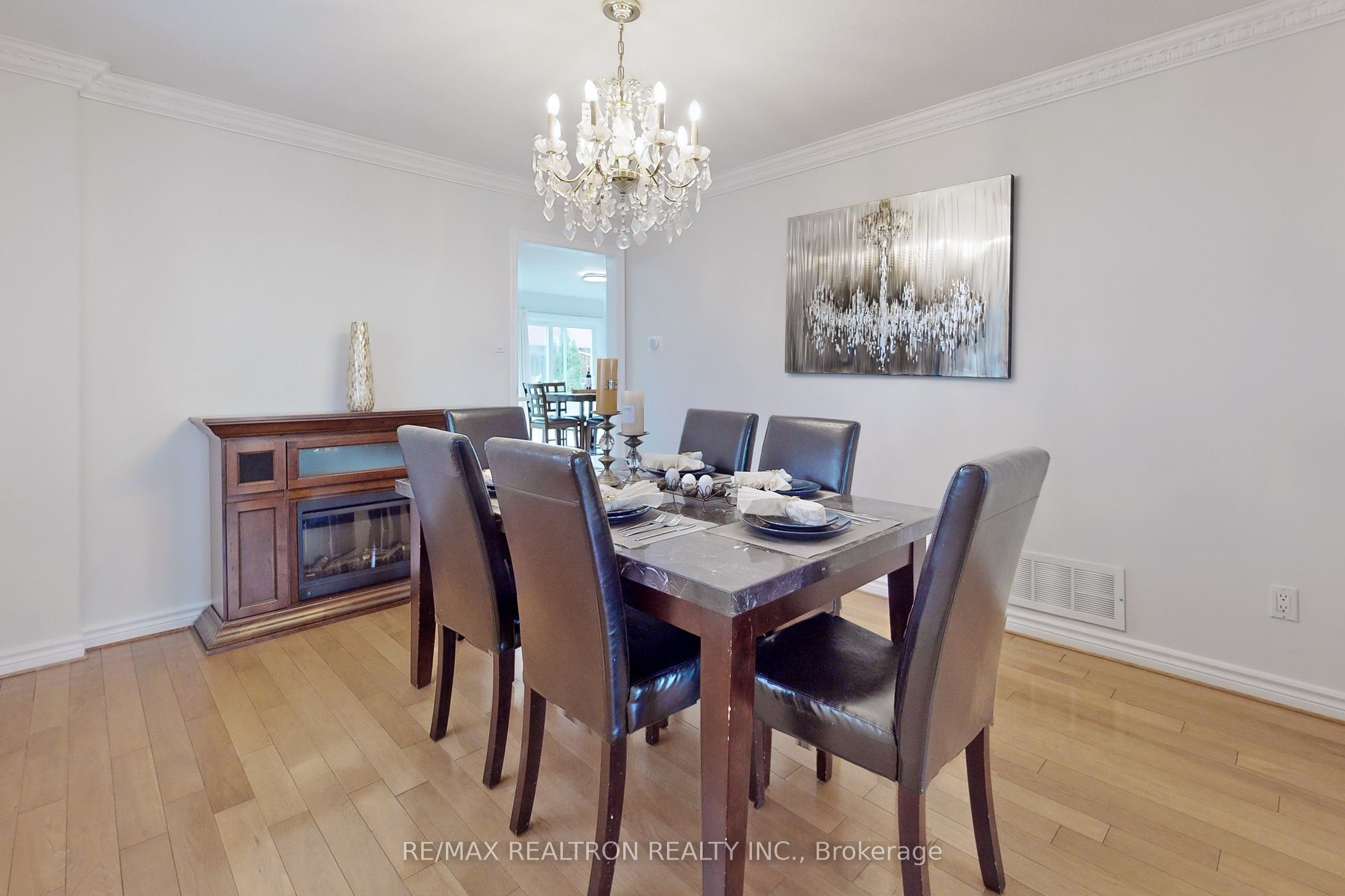 #room 3 - 32 Subrisco Avenue Property Photo 2