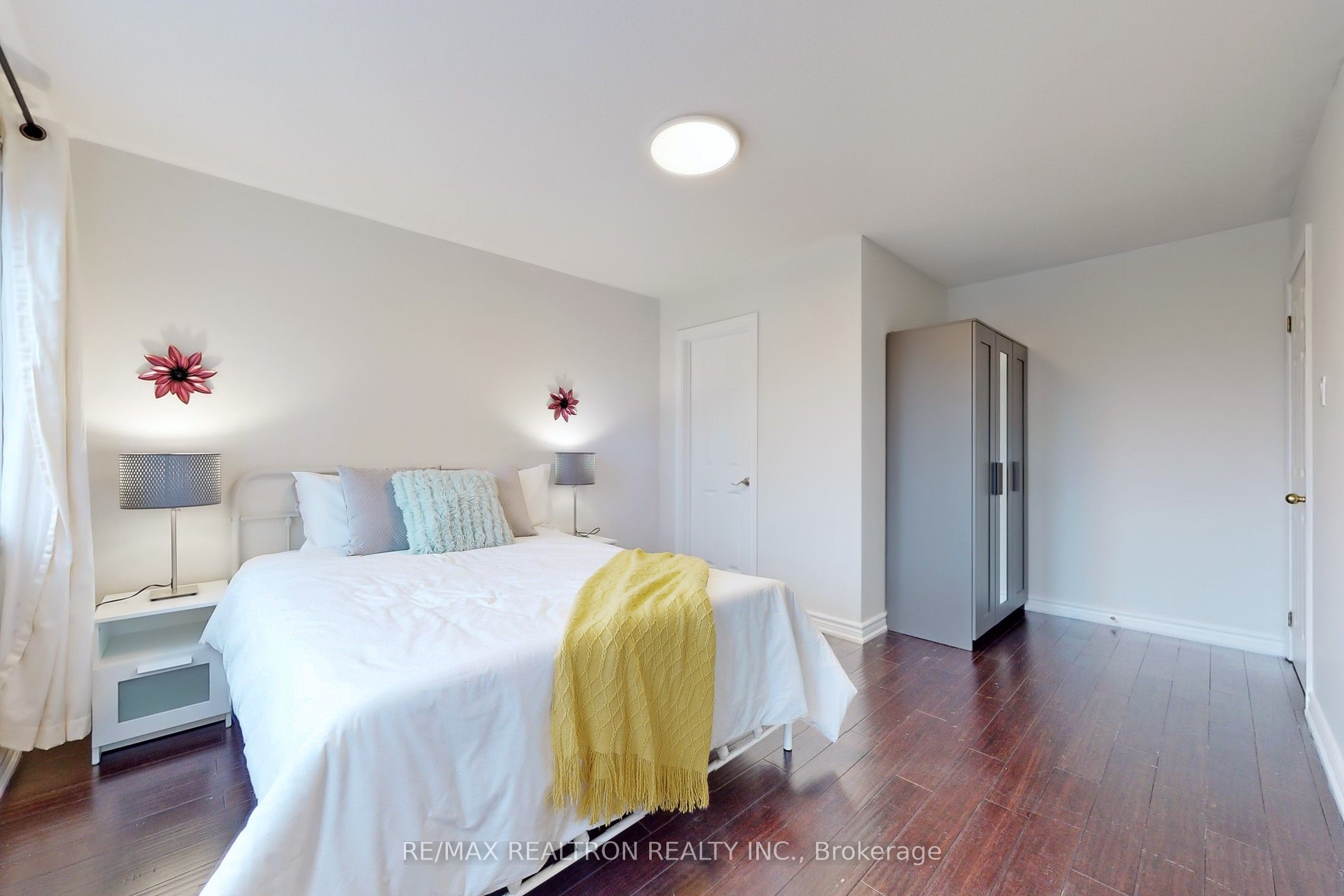 #room 3 - 32 Subrisco Avenue Property Photo 23