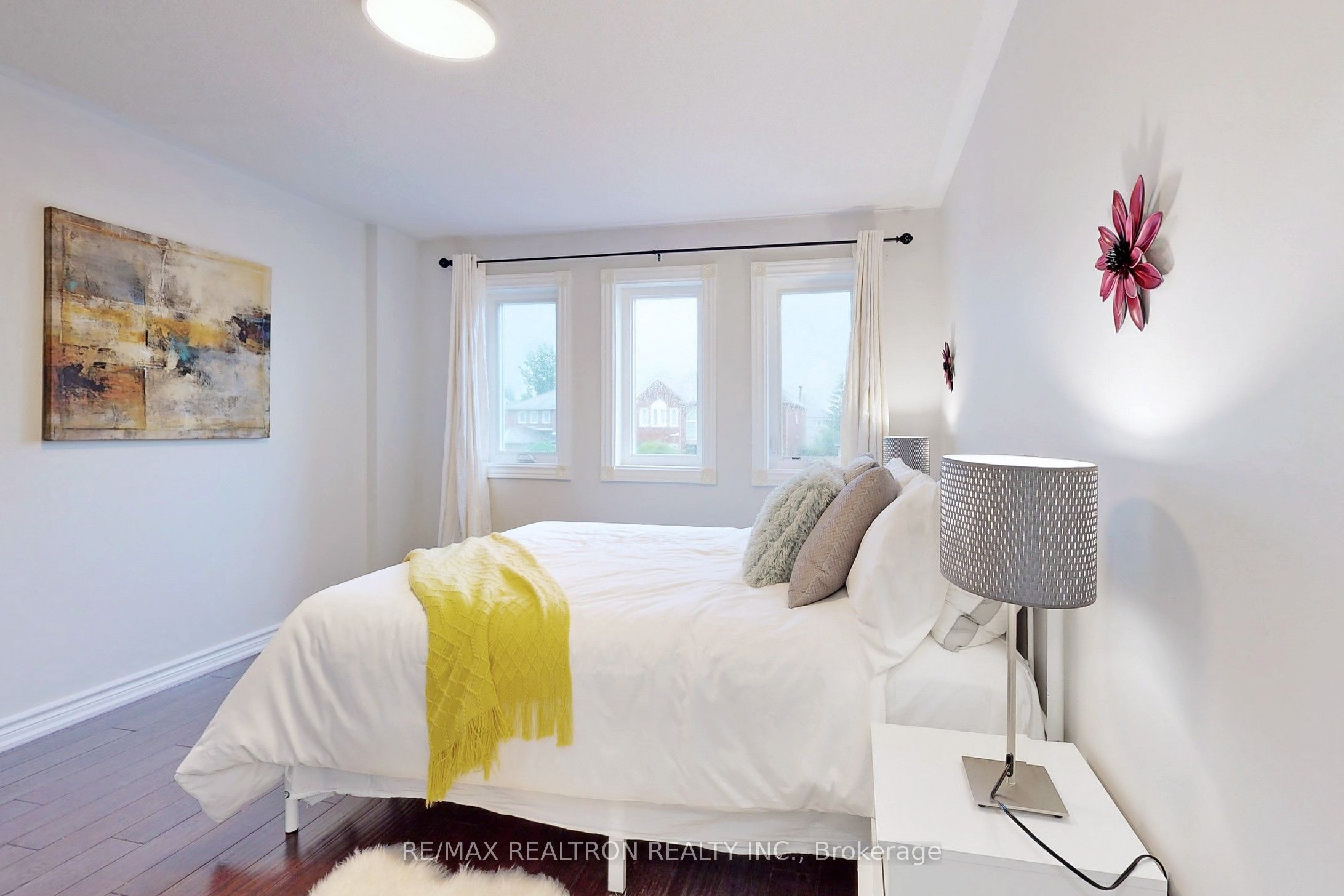 #room 3 - 32 Subrisco Avenue Property Photo 24