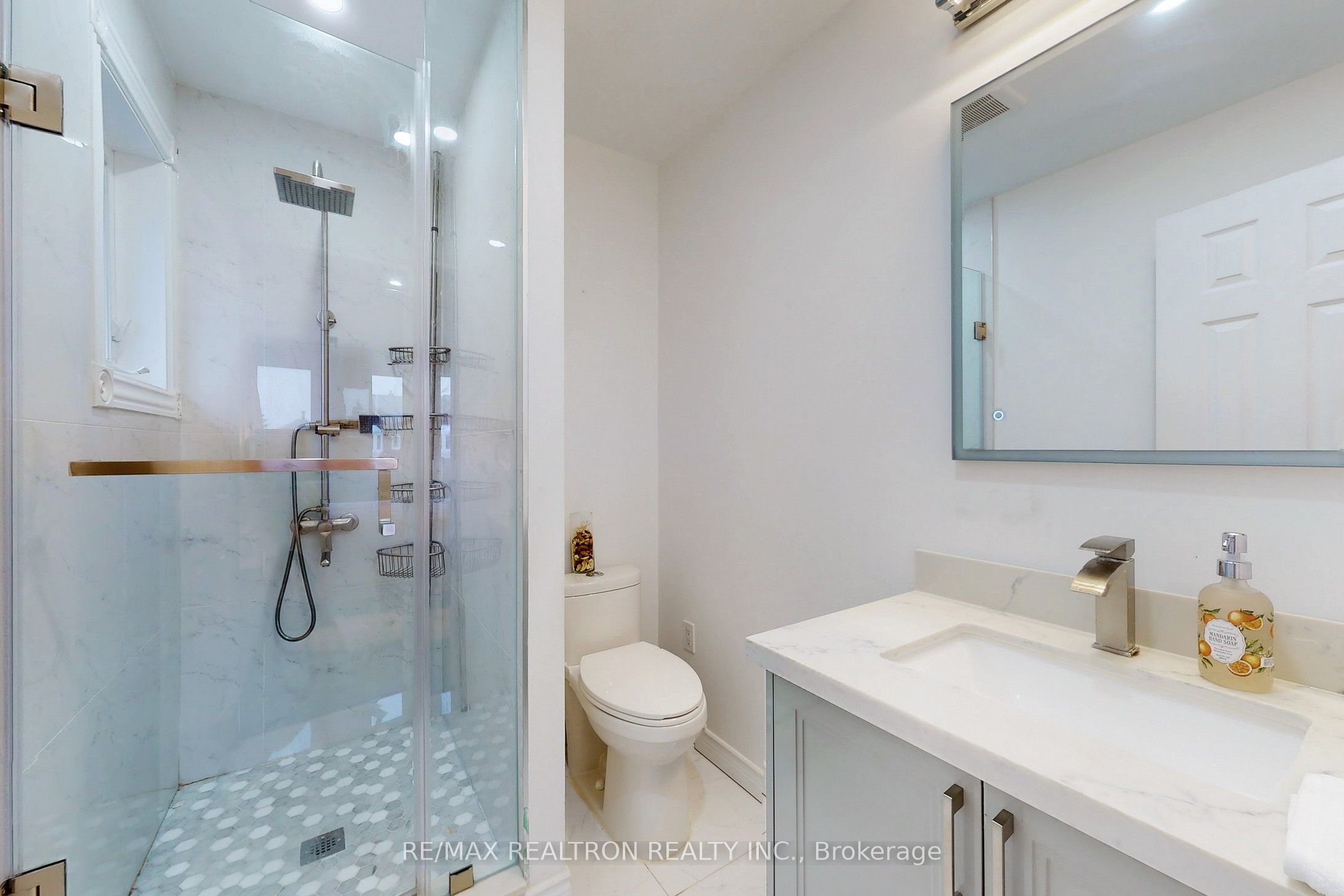 #room 3 - 32 Subrisco Avenue Property Photo 26