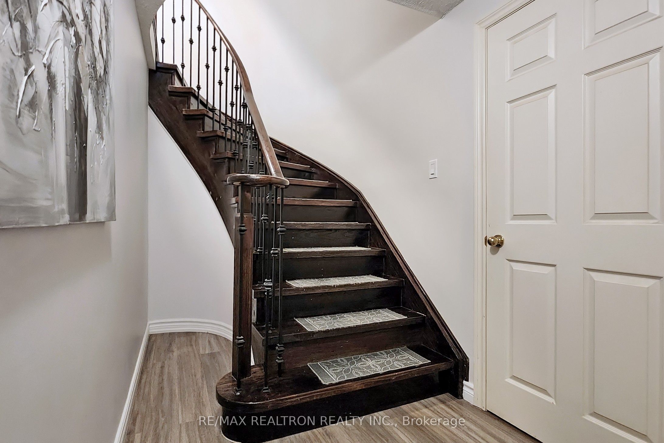 #room 3 - 32 Subrisco Avenue Property Photo 28